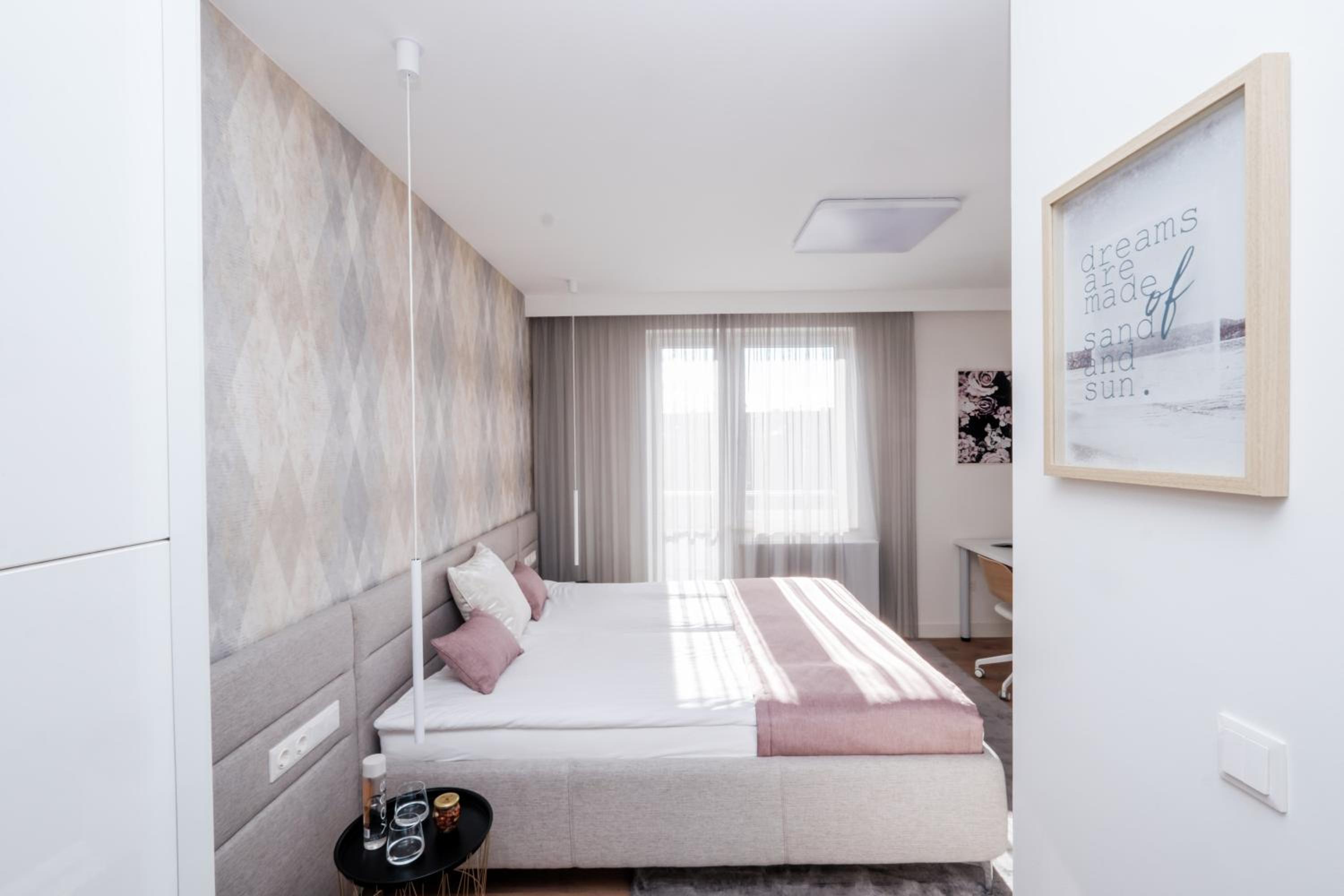Deluxe Double Room - Photo 5