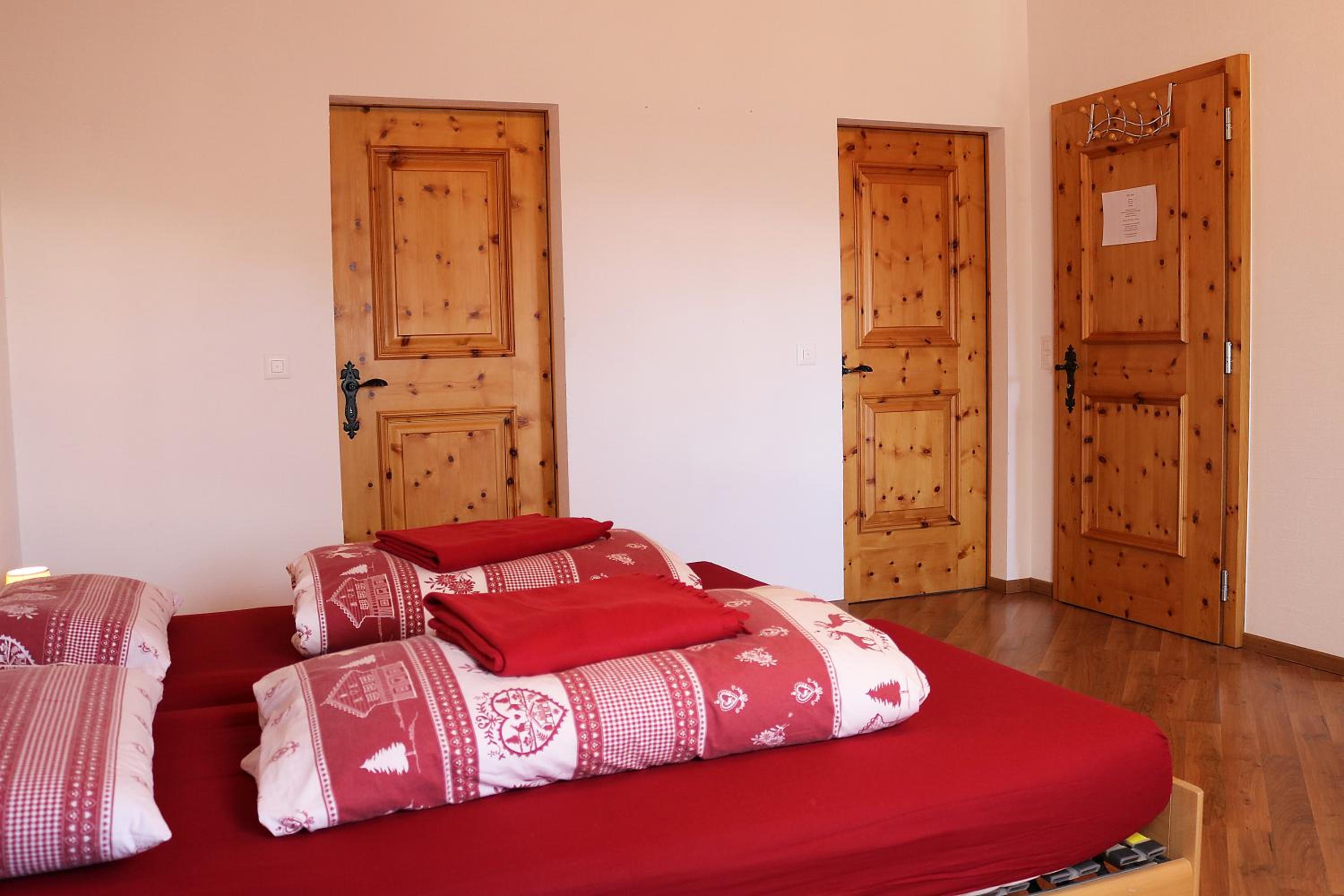 Quadruple Room with Private Bathroom - Photo 1