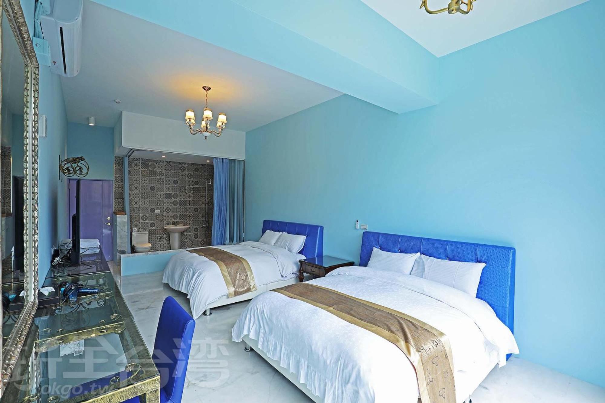 Quadruple Room with Mountain View photo 1