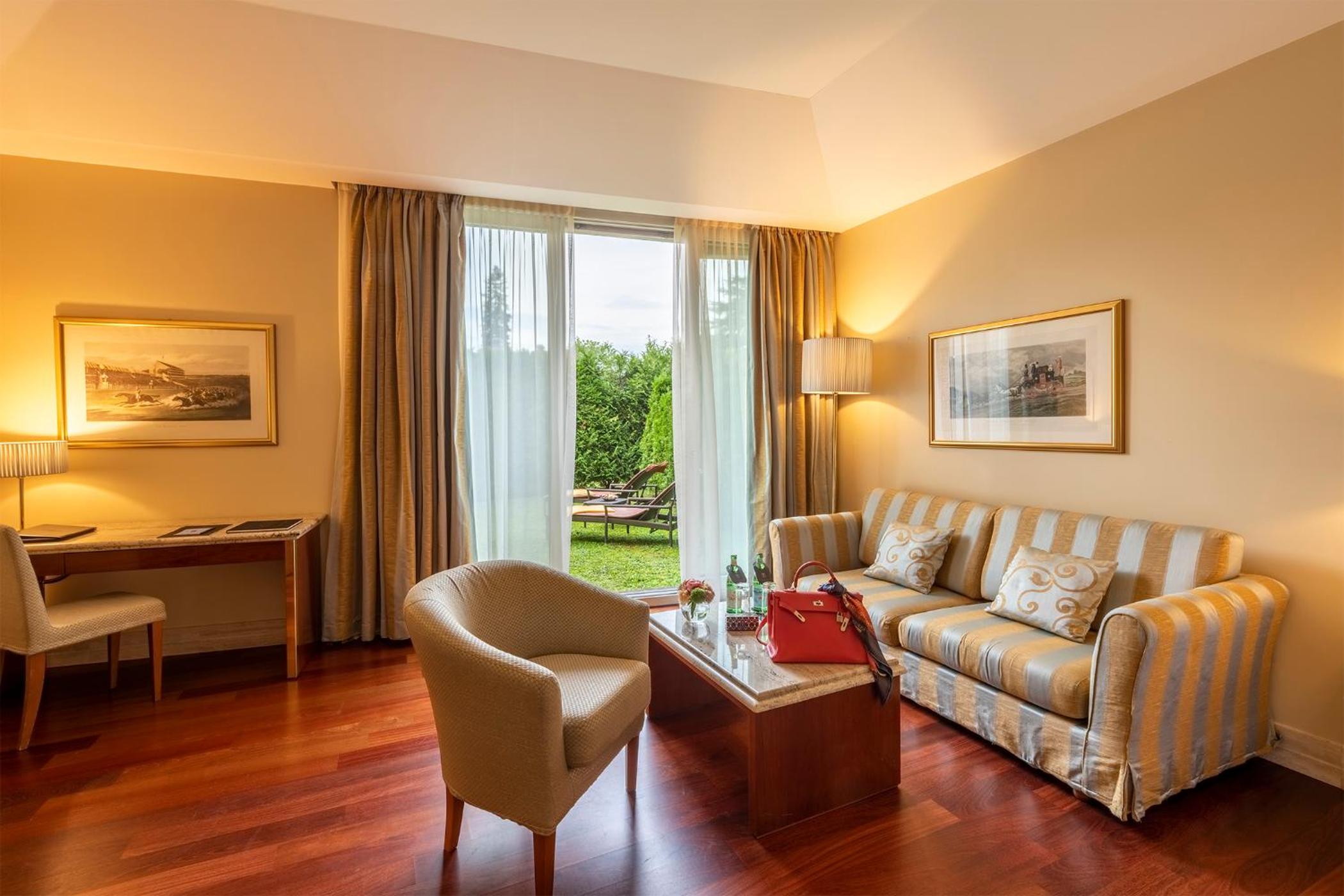 Junior Suite - Photo 1