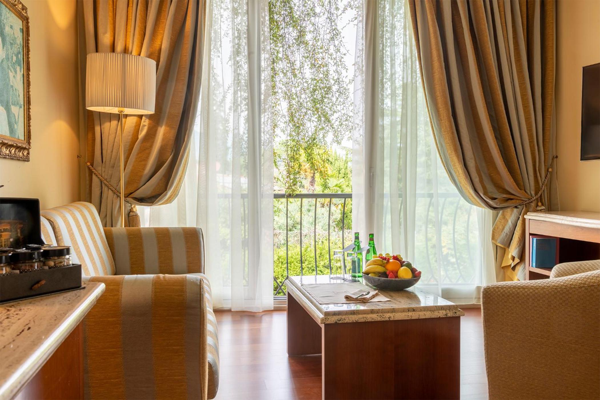 Princess Garden Suite with Private Spa Access - Photo 4