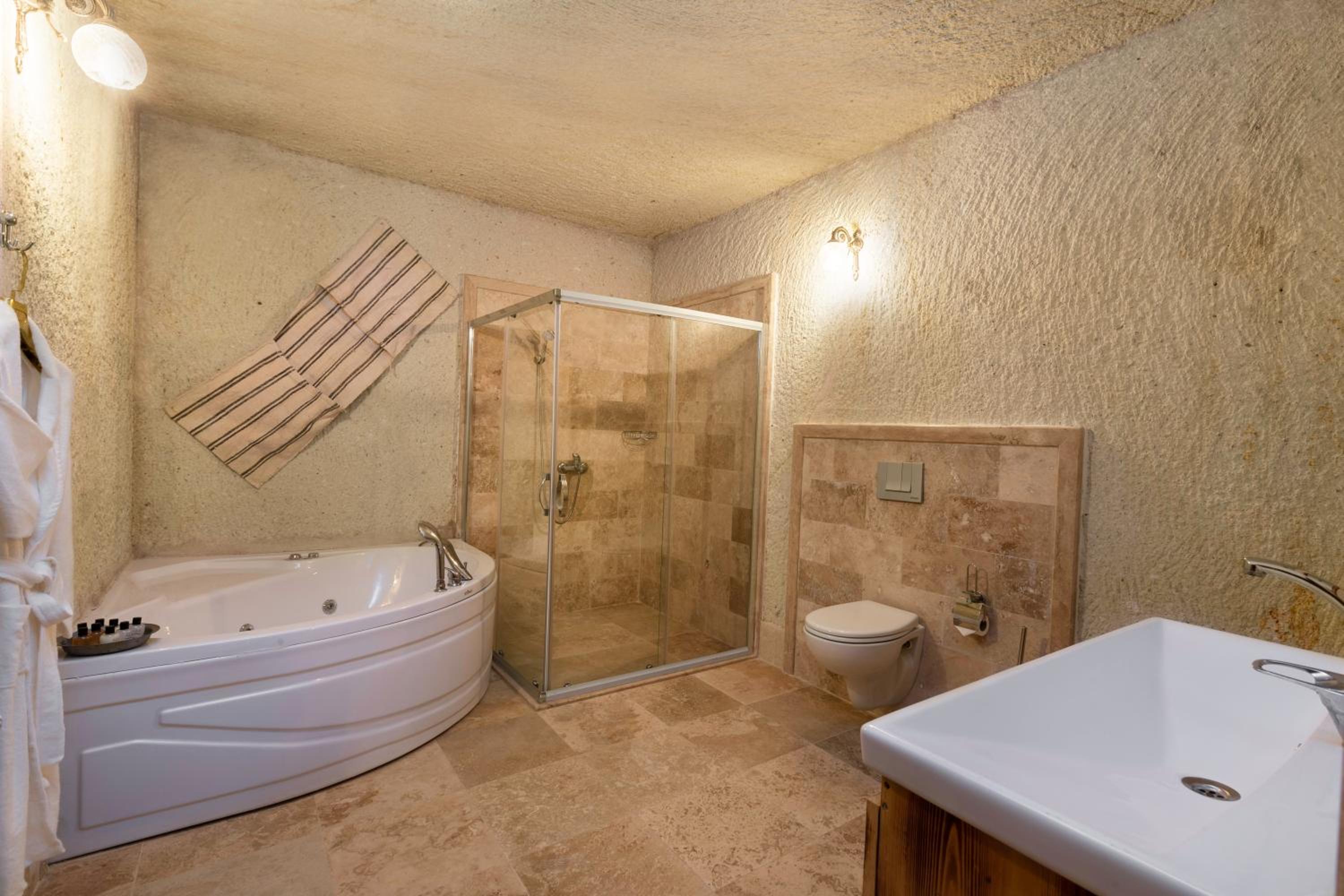 Family Suite - Photo 4