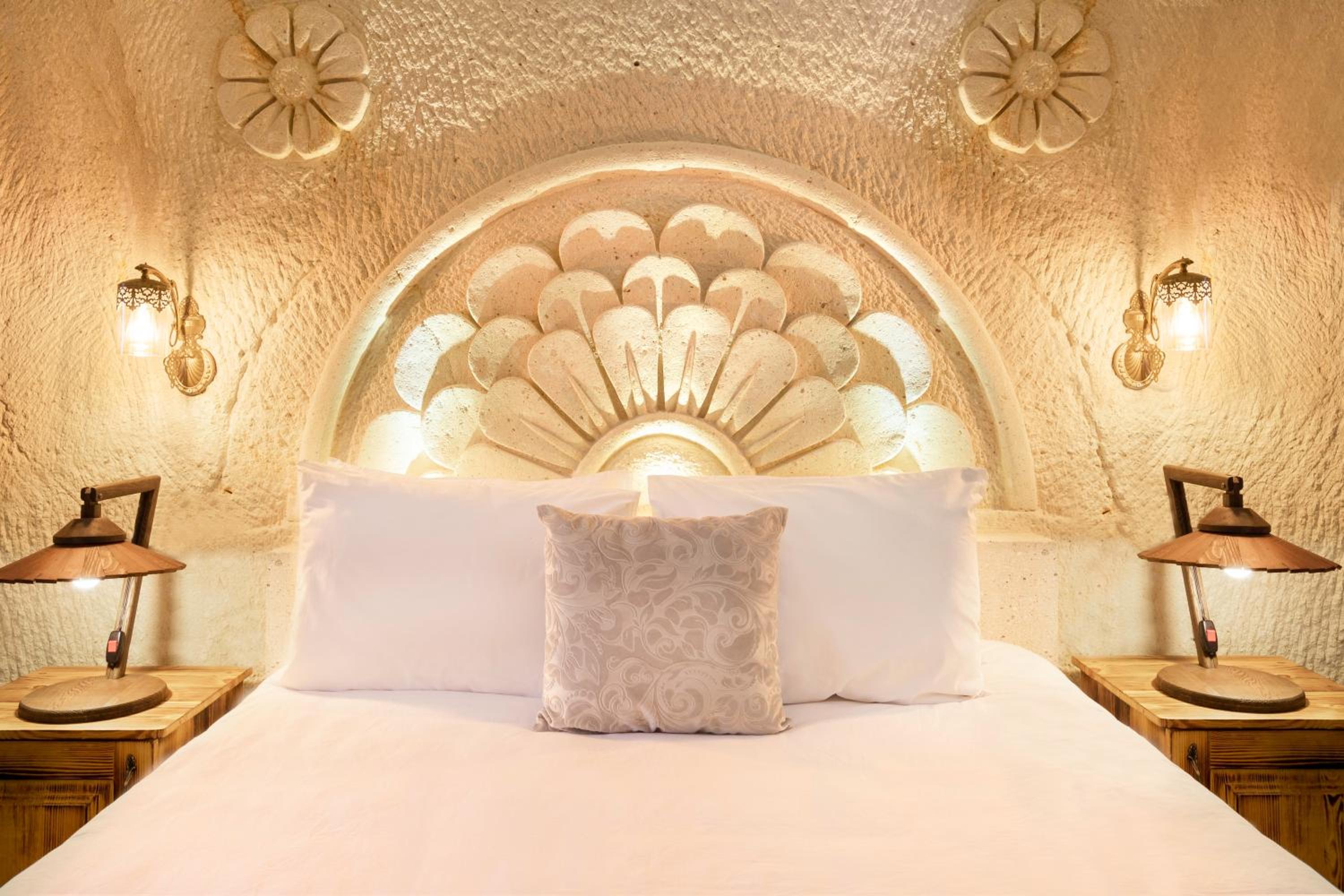 Deluxe Suite - Photo 5