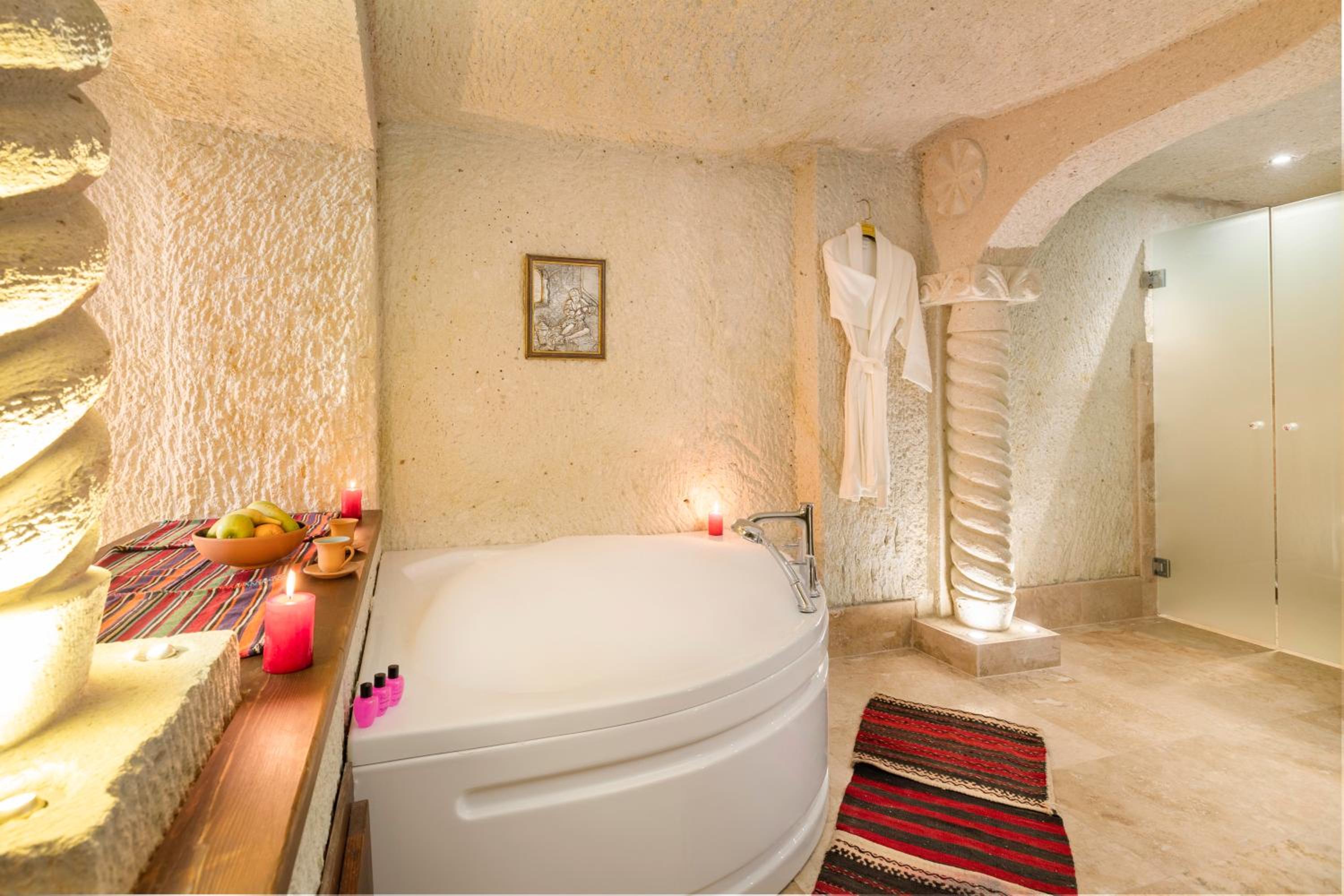 Deluxe Suite - Photo 4