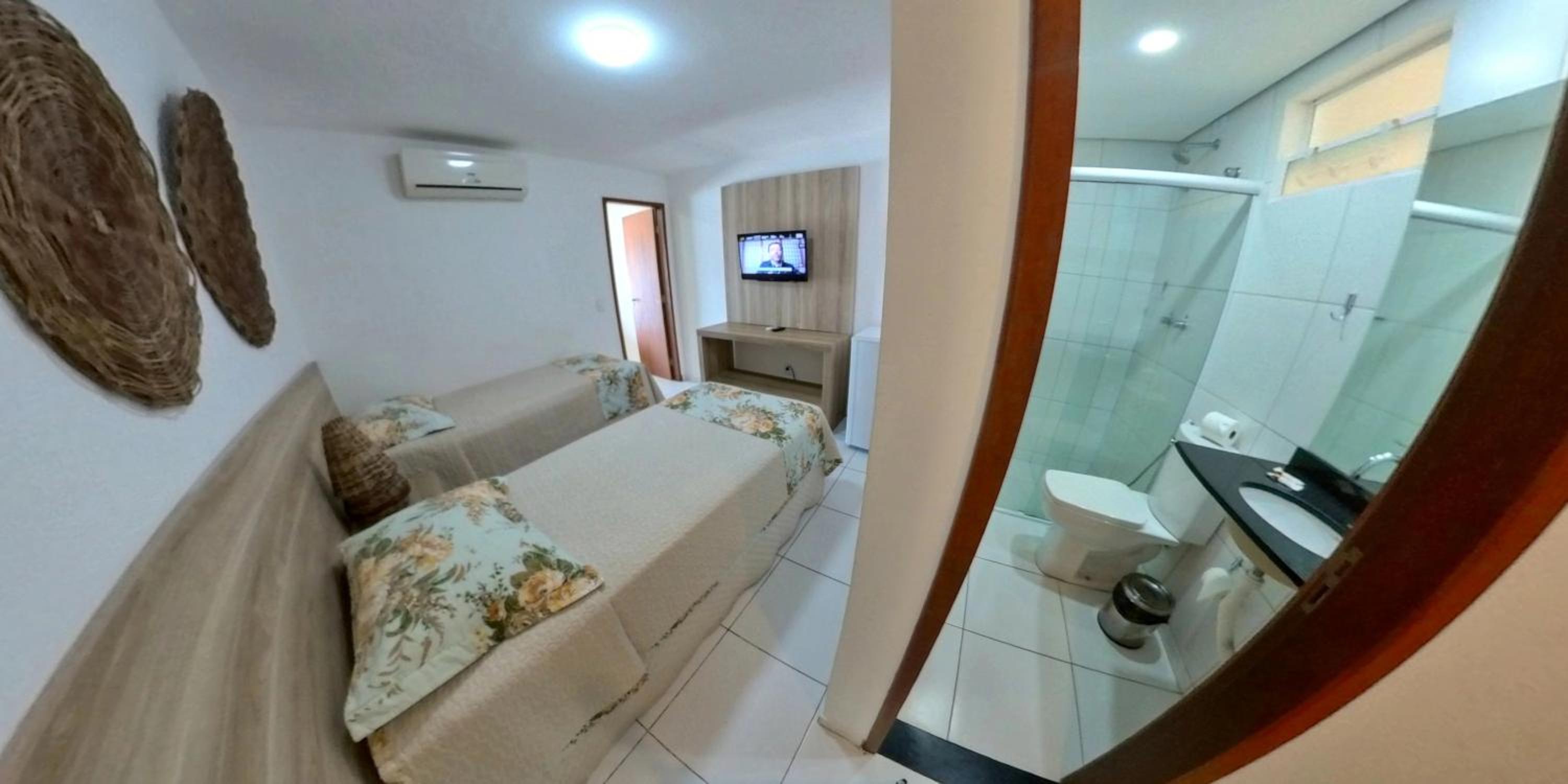 Comfort Room with Balcony photo 3