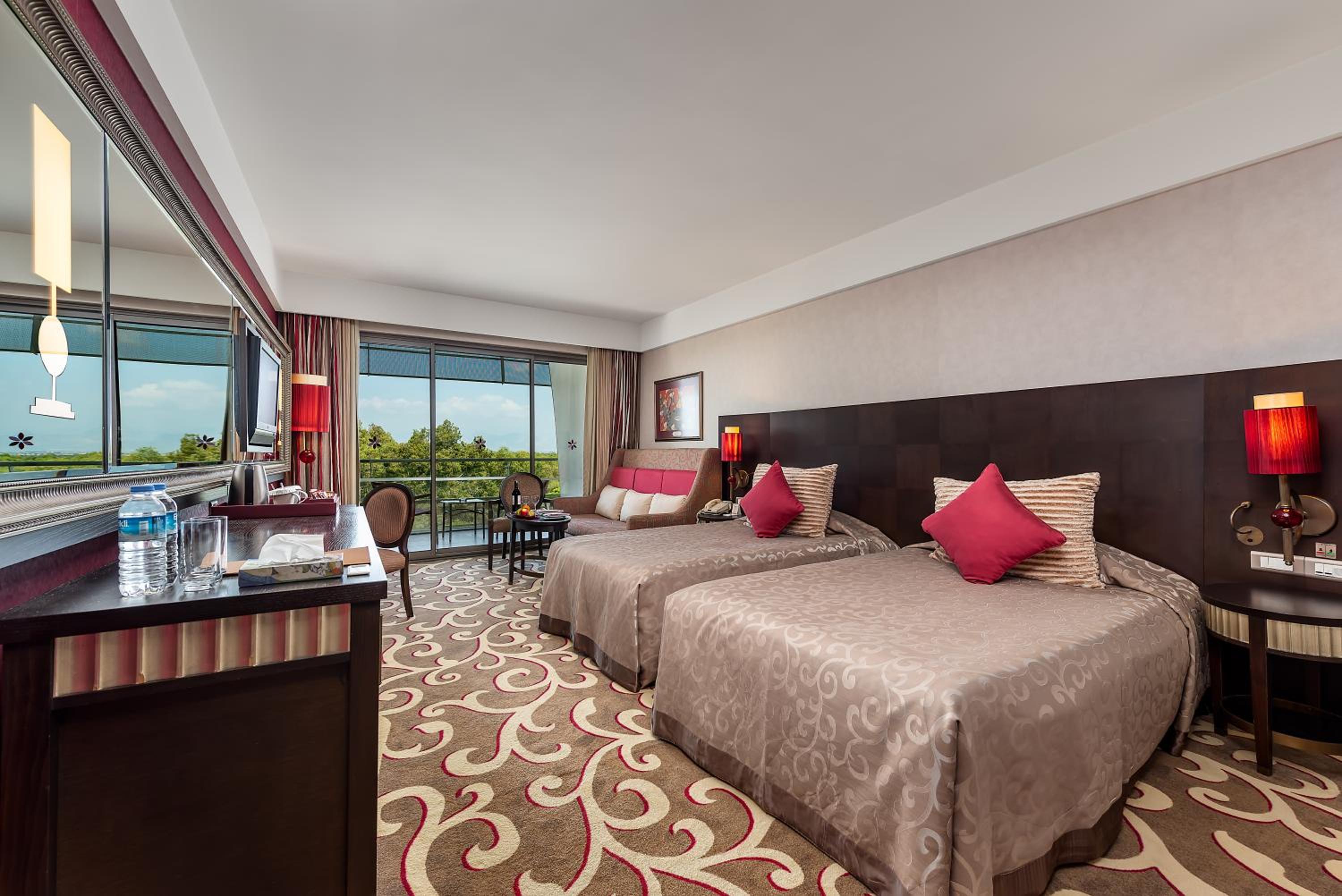 Classic Room Garden View