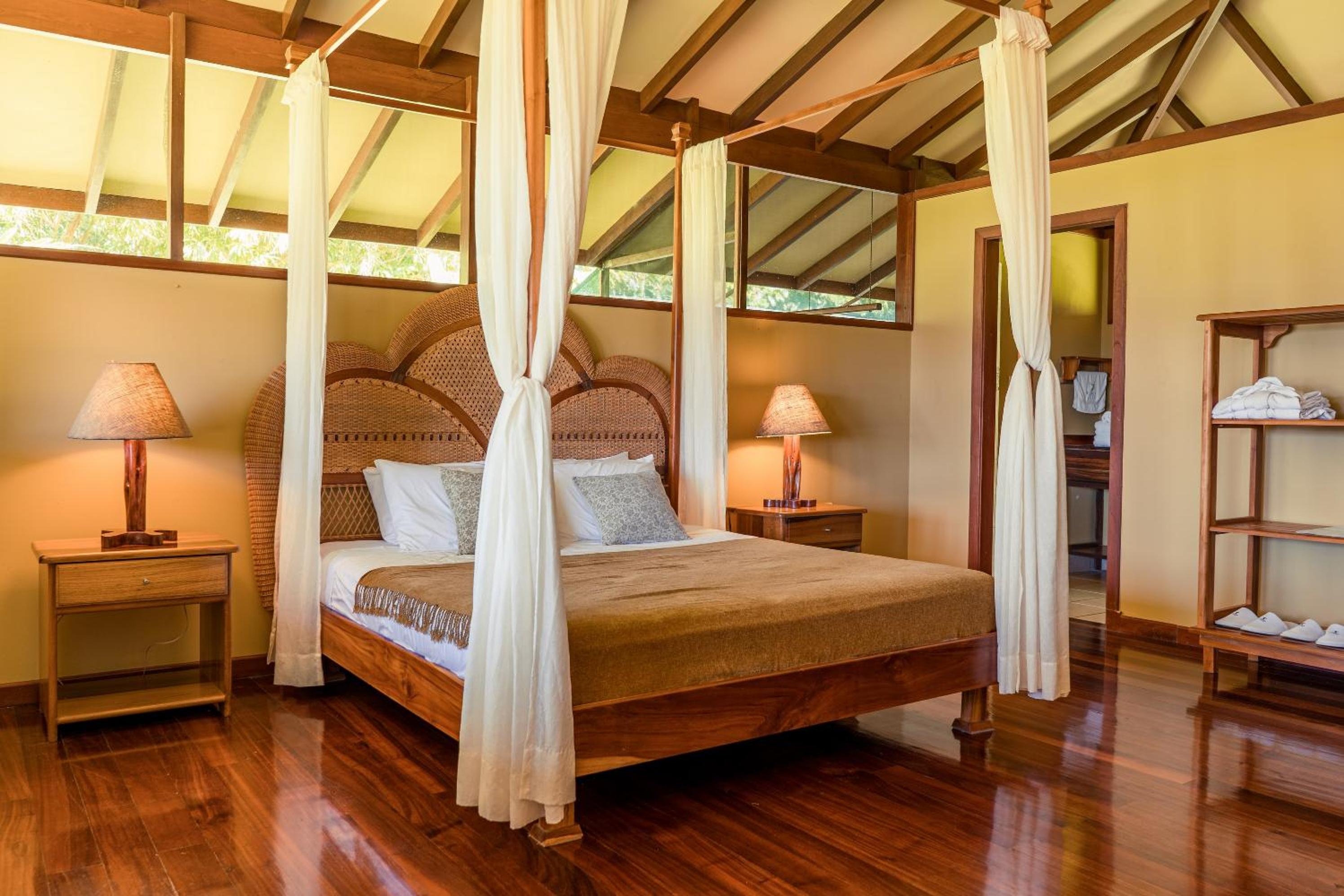 Deluxe Double or Twin Room with Sea View