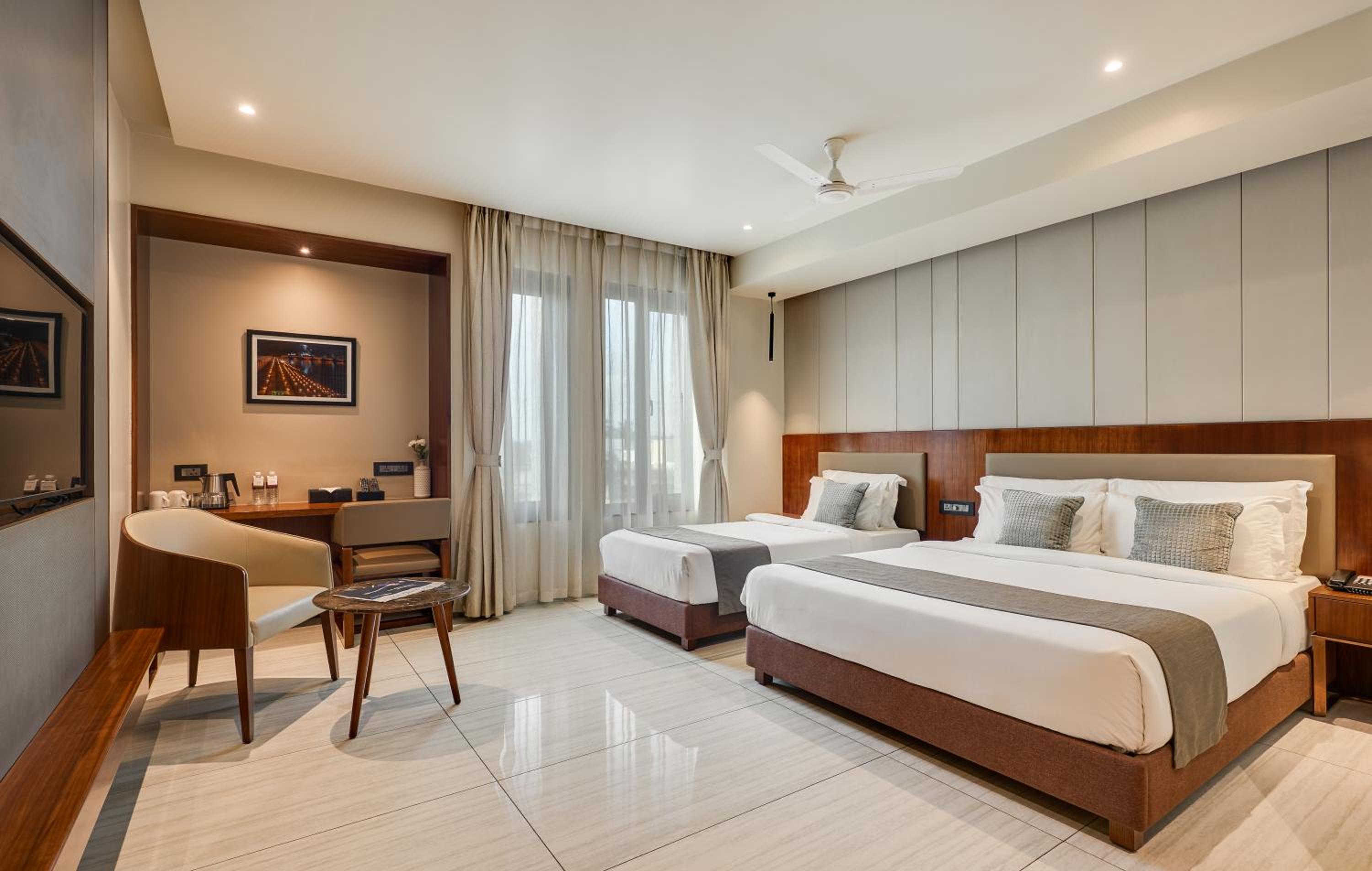 Deluxe Double Room photo 3