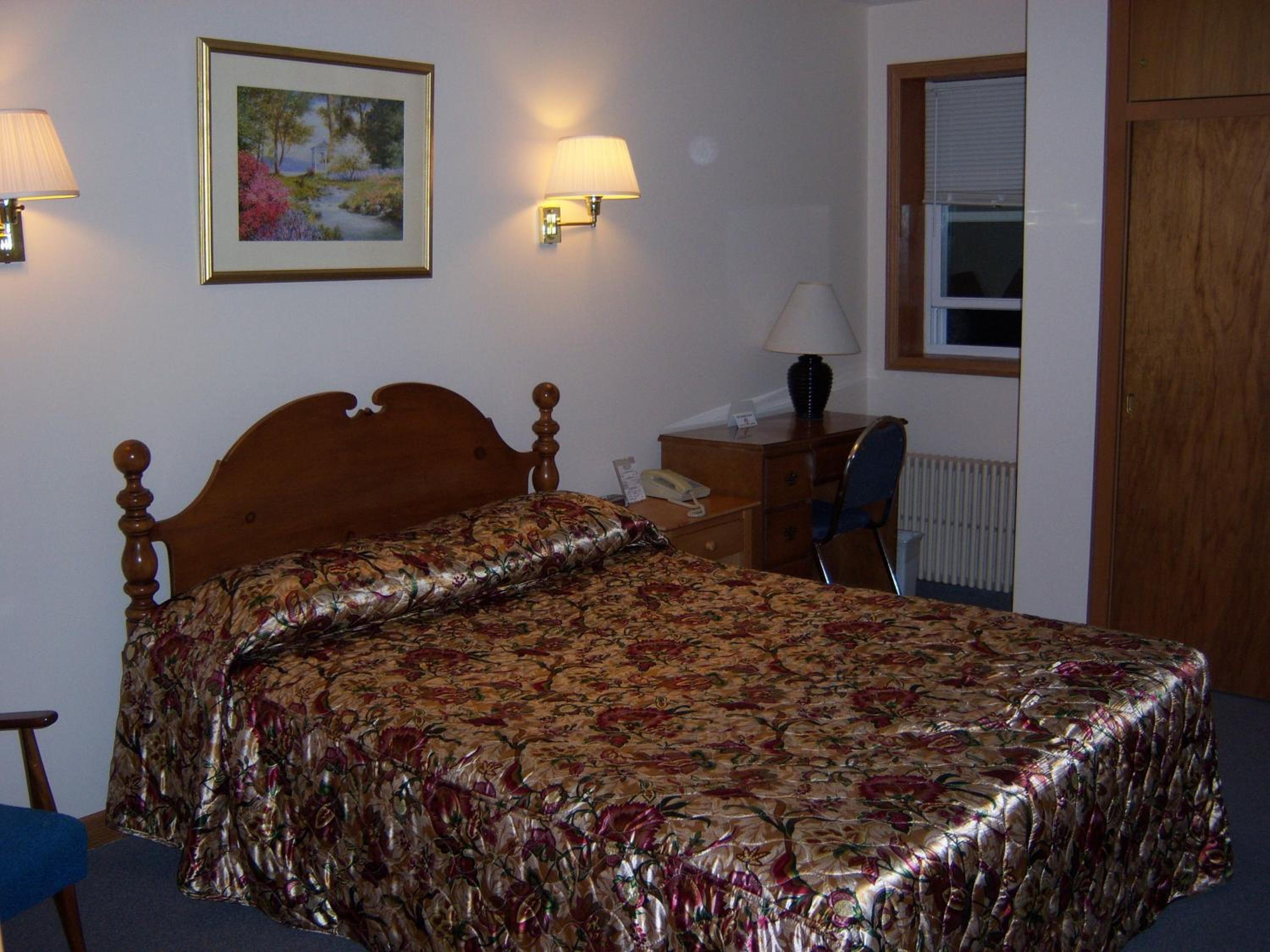 Queen Room - Photo 3
