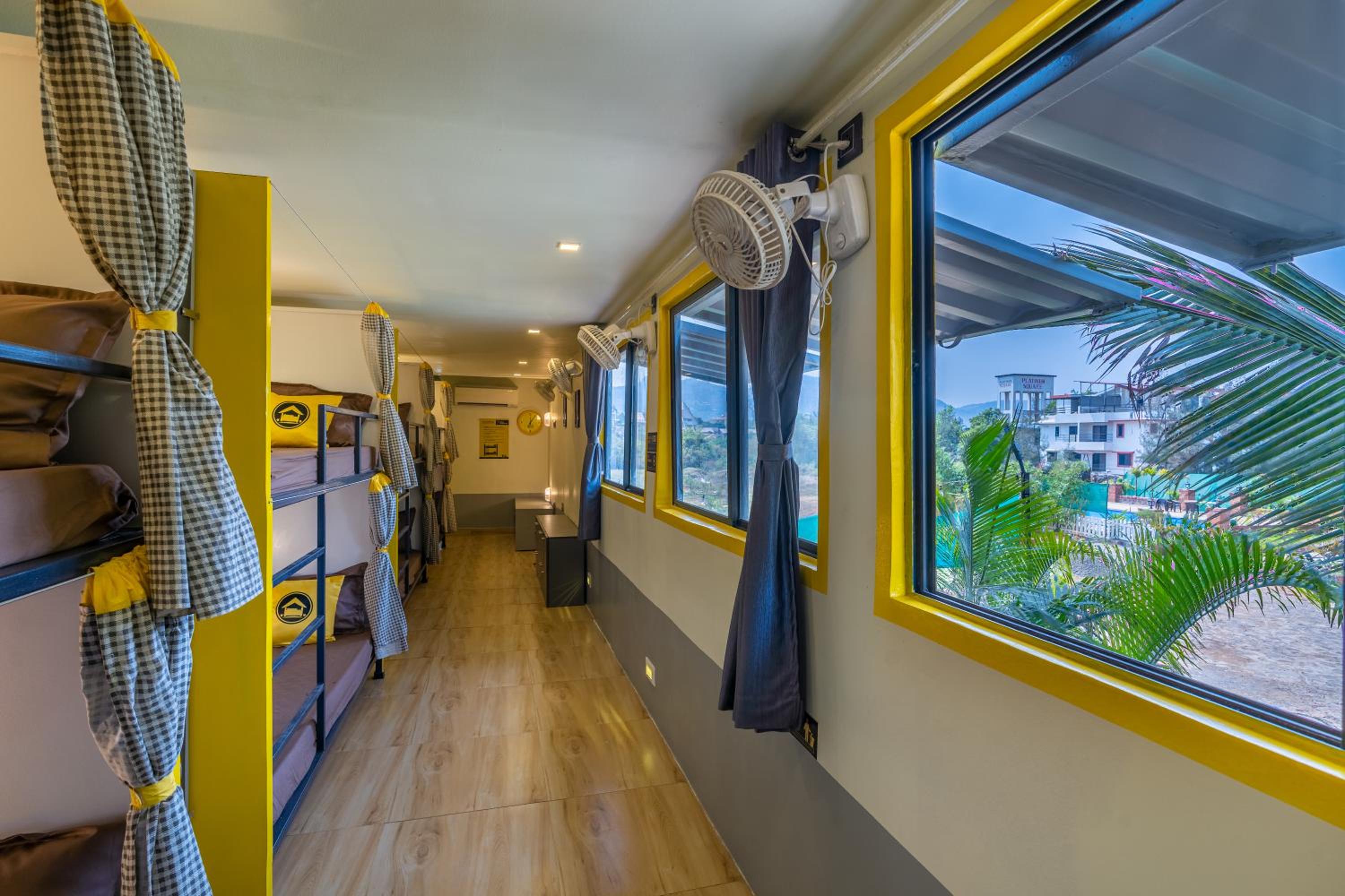Bed In 8-Bed Mixed Dormitory Room photo 1