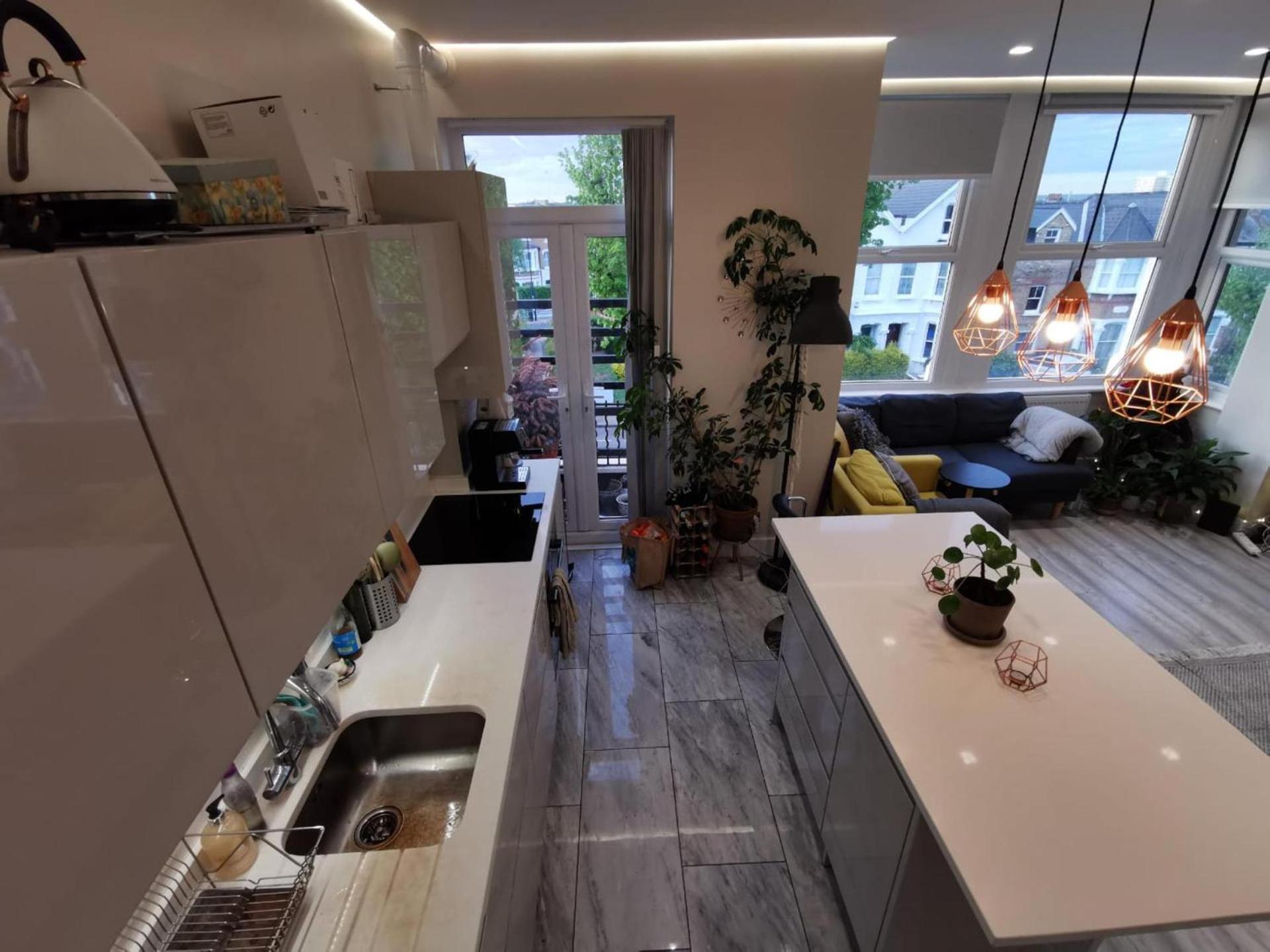 Apartment photo 3
