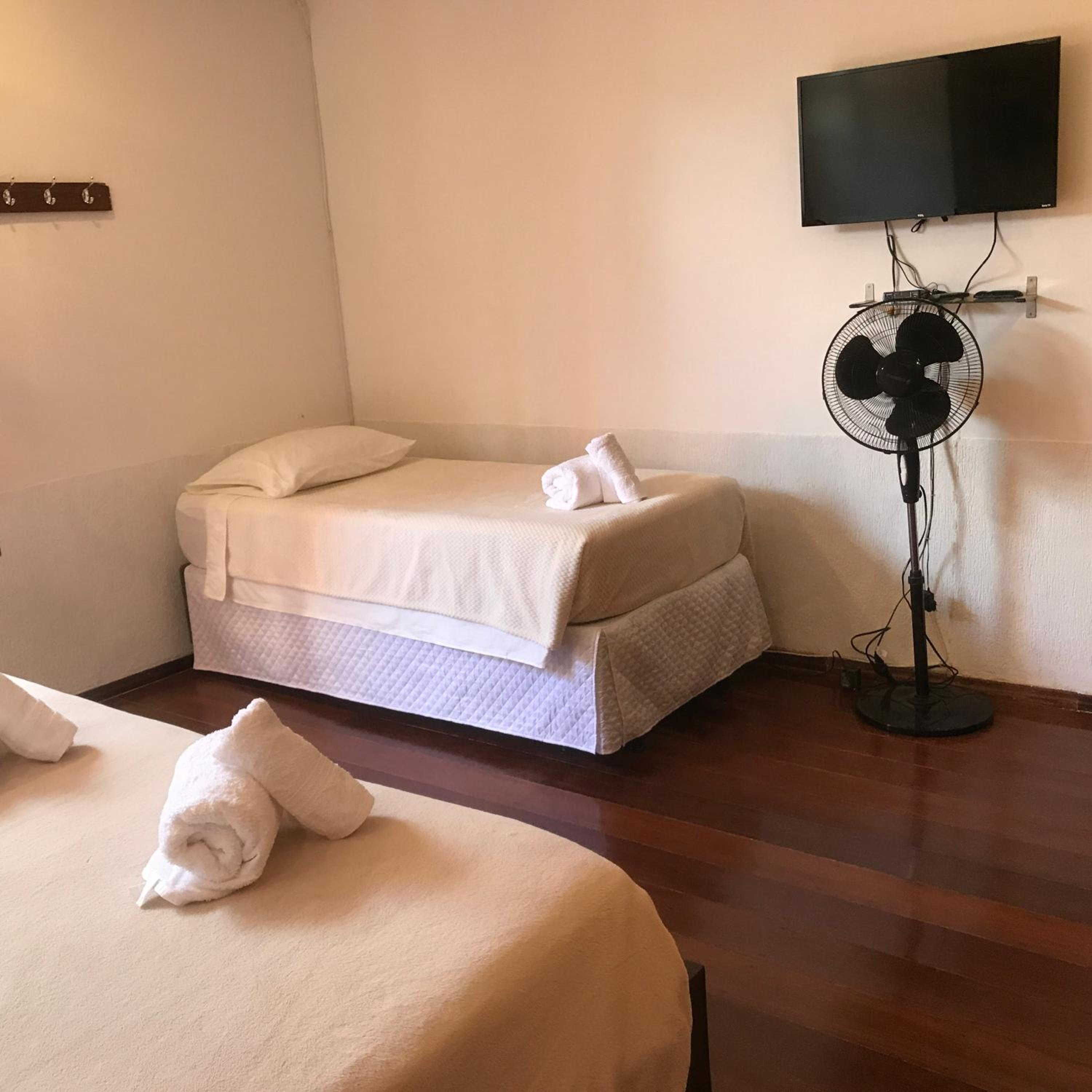 Suite - Photo 10