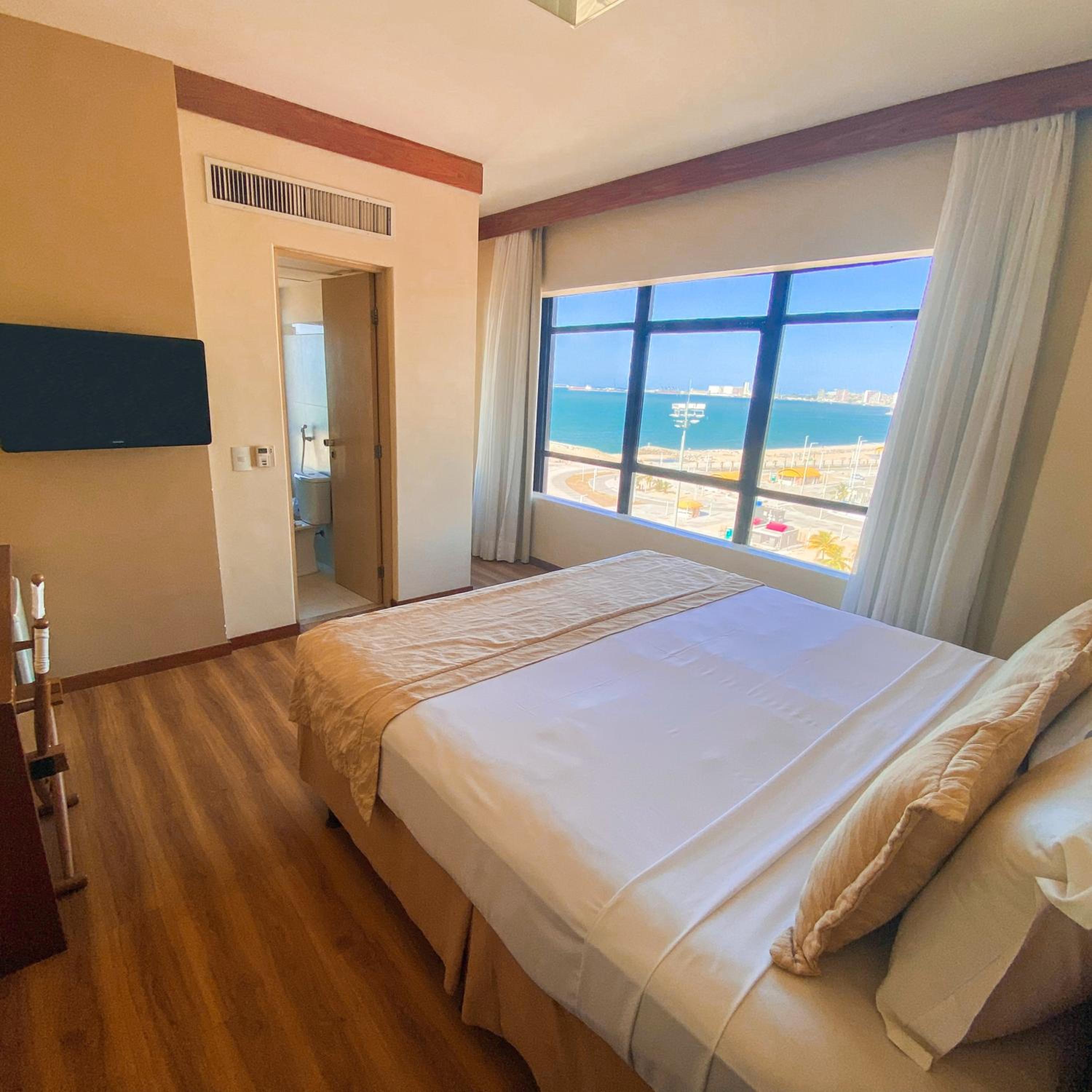 Standard Room with Sea View - Photo 3