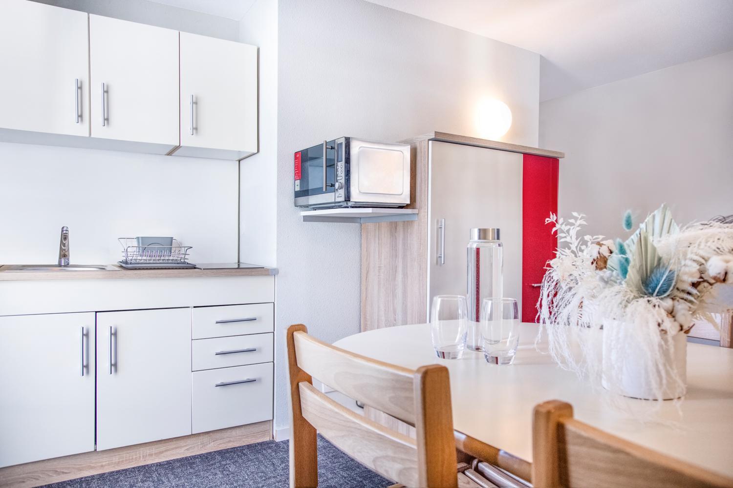 Two-Bedroom Apartment - Photo 4