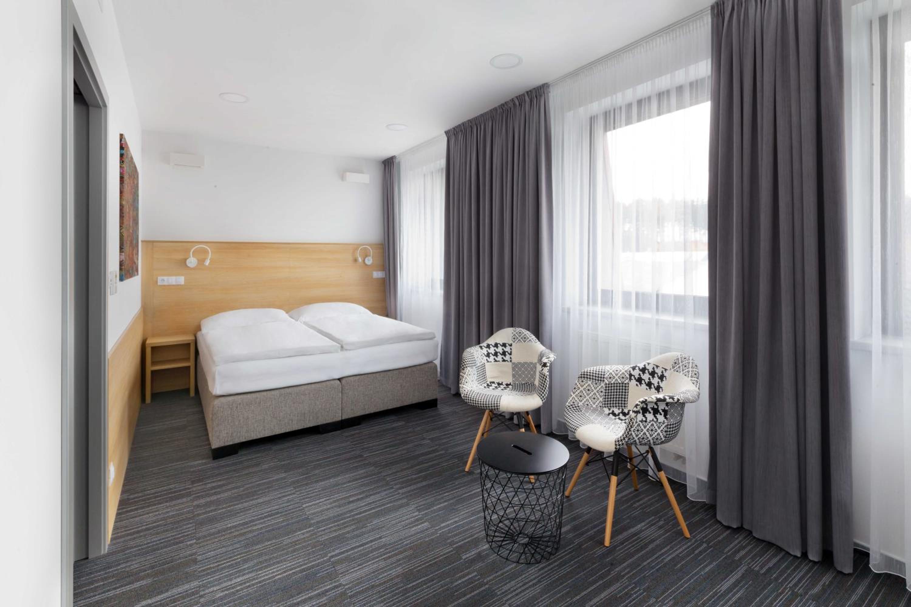 Superior Double or Twin Room - Photo 1