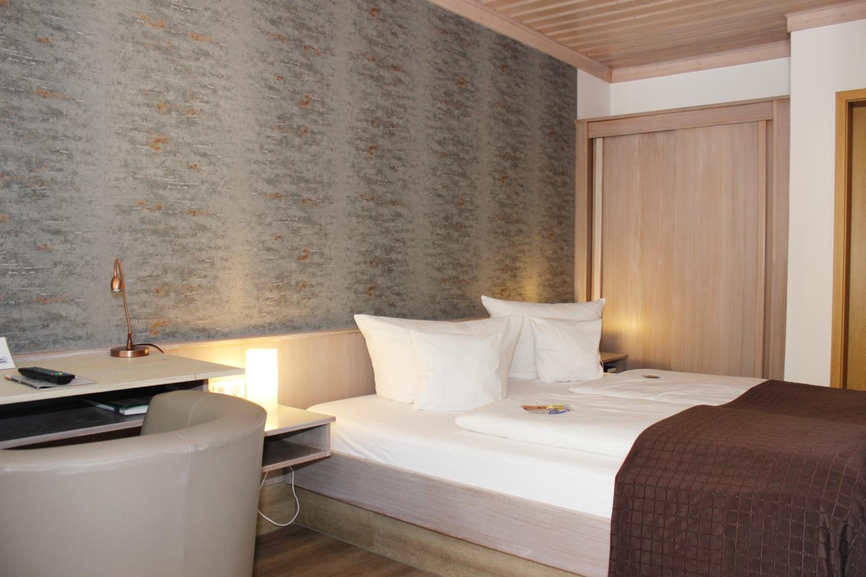Standard Double Room - Photo 1