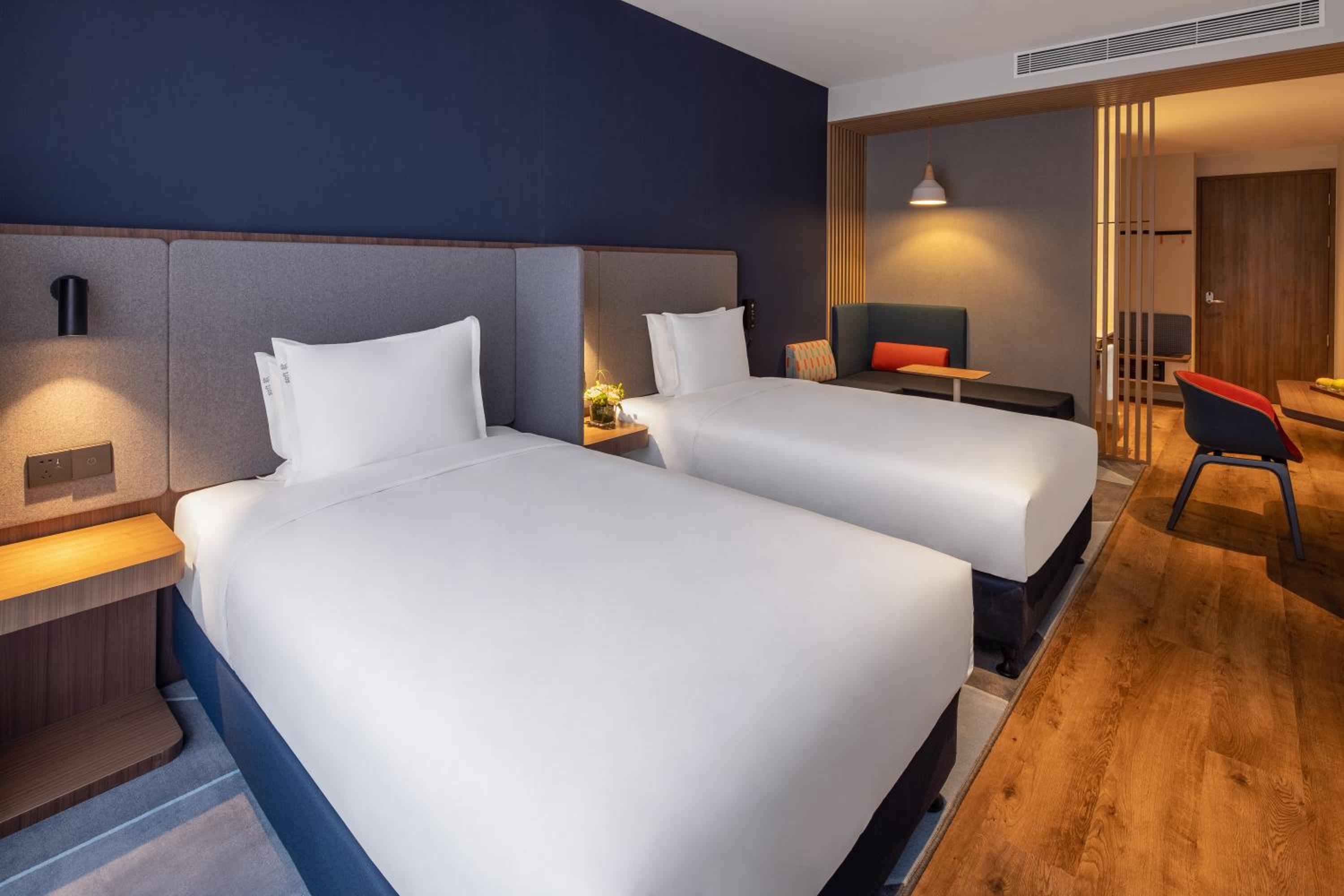 Standard Twin Room - Photo 2