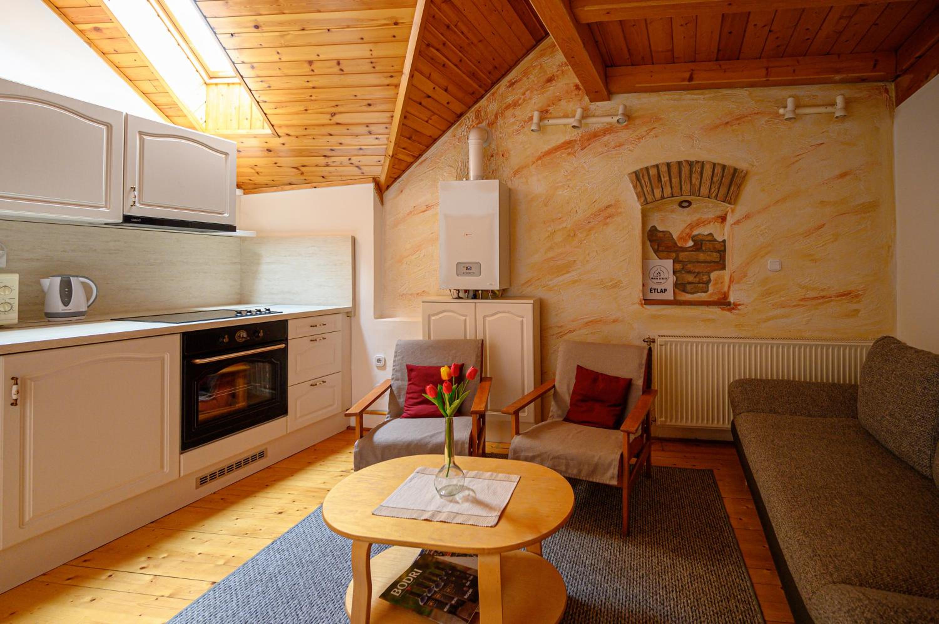 Apartment with Terrace - Photo 12