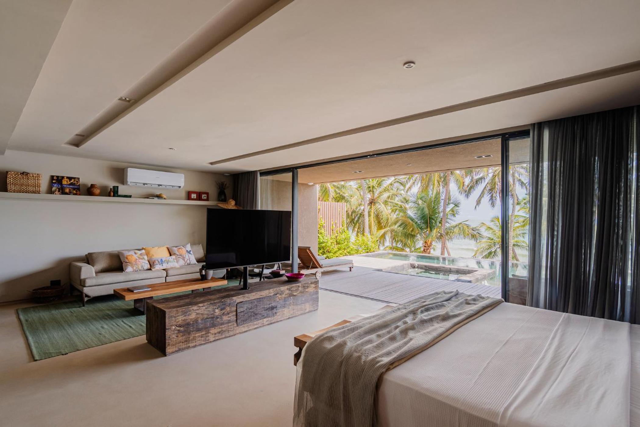 Villa with Pool and Sea Front (Double) - Vila Passaro - Photo 3