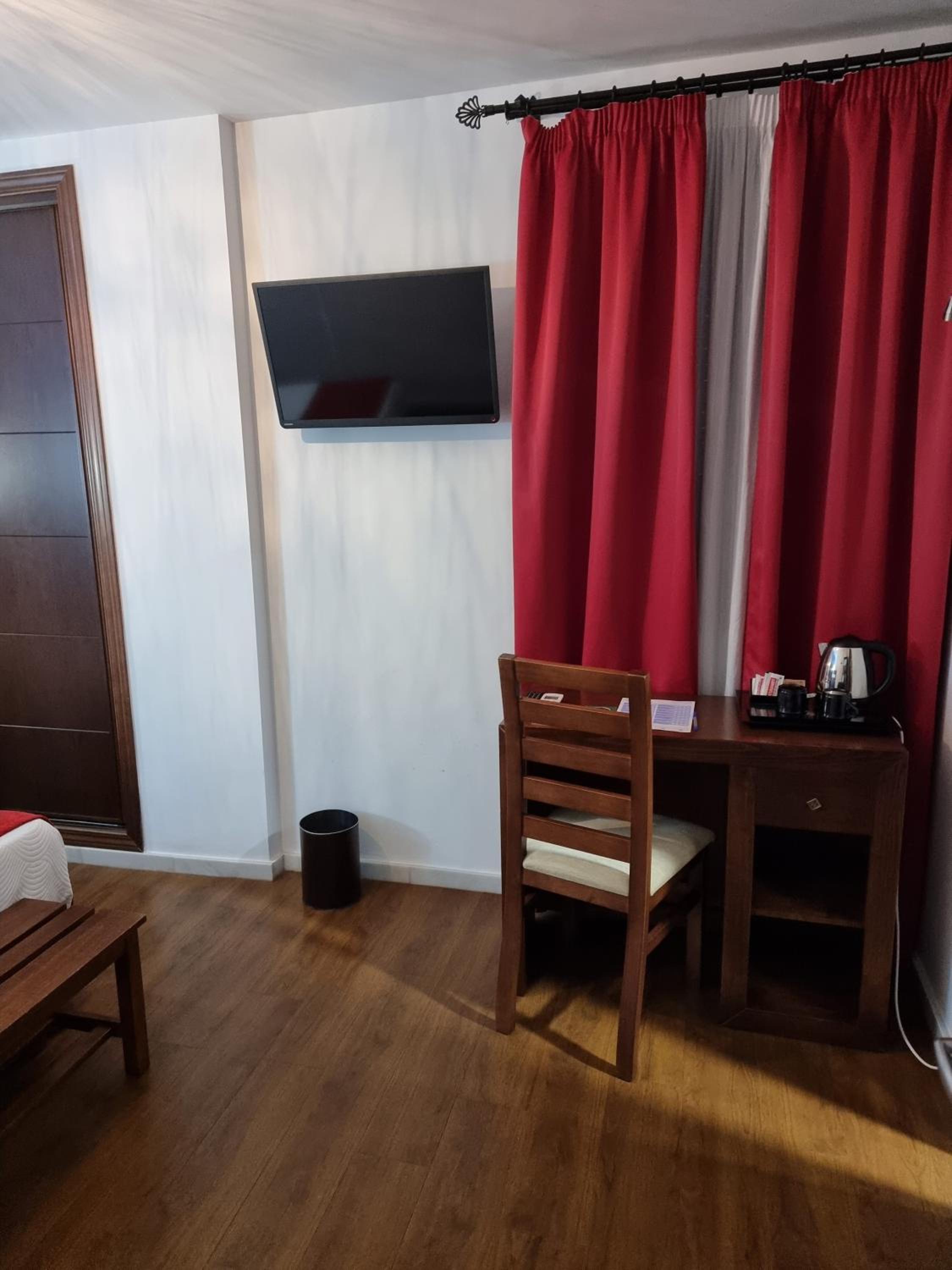 Double Room - Disability Access photo 2