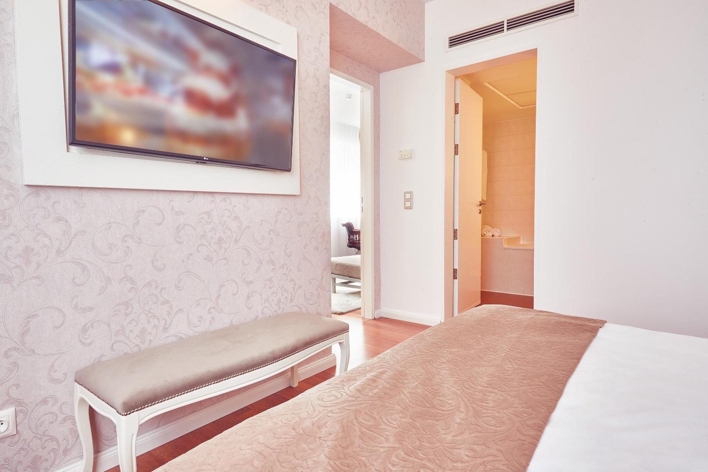 Family Suite - Photo 18
