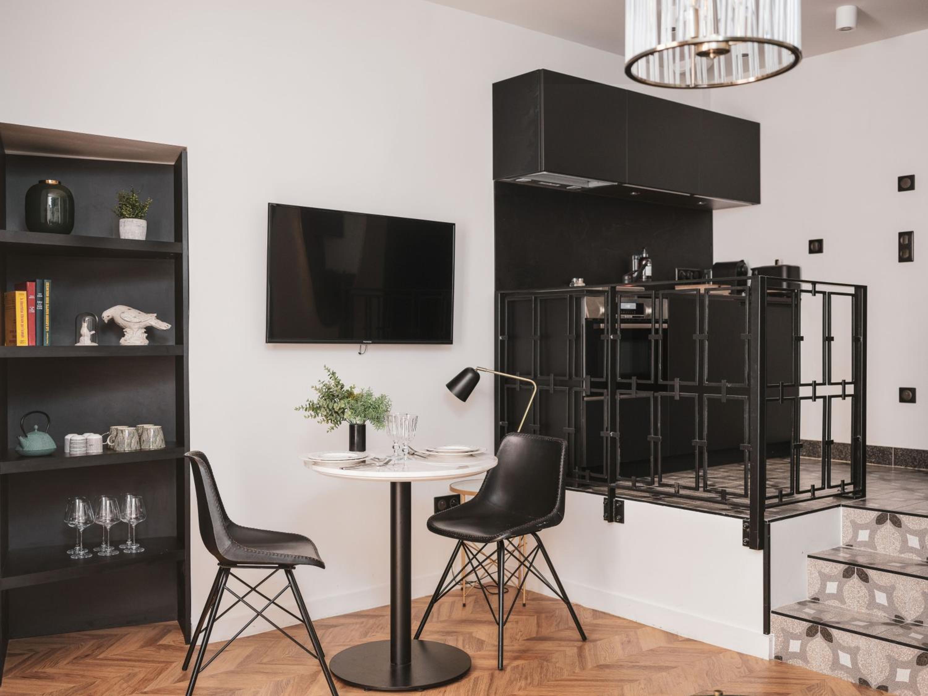 Saint Germain - Appartement 1 chambre Place Royale - 112 ft² photo 2