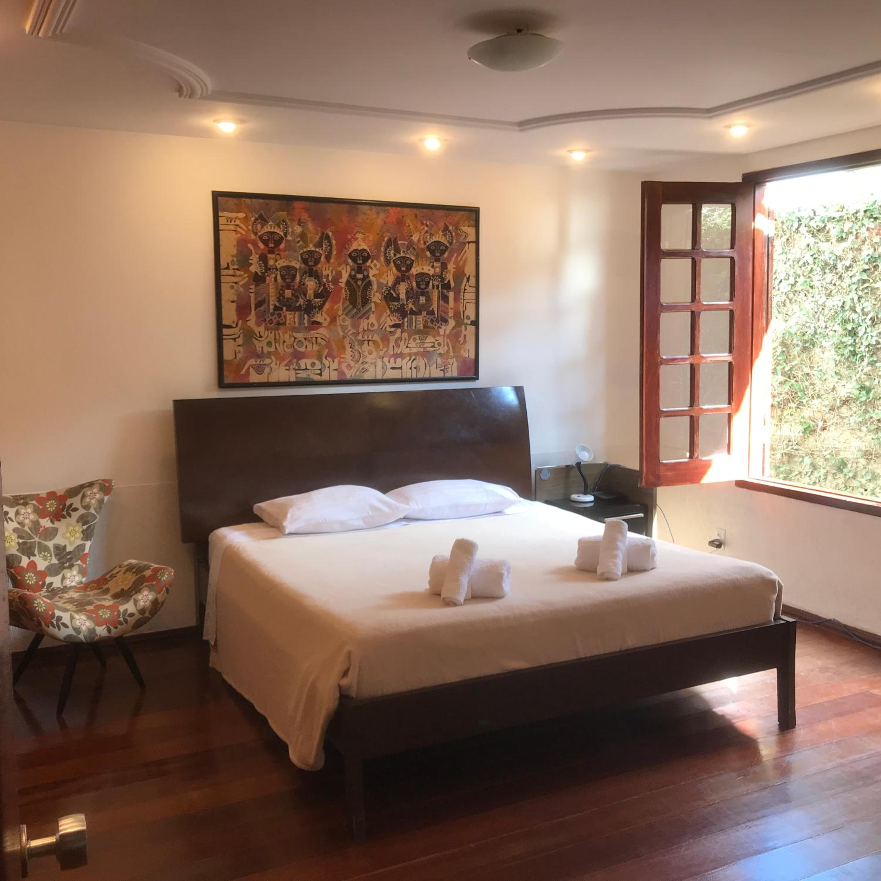 Suite - Photo 1
