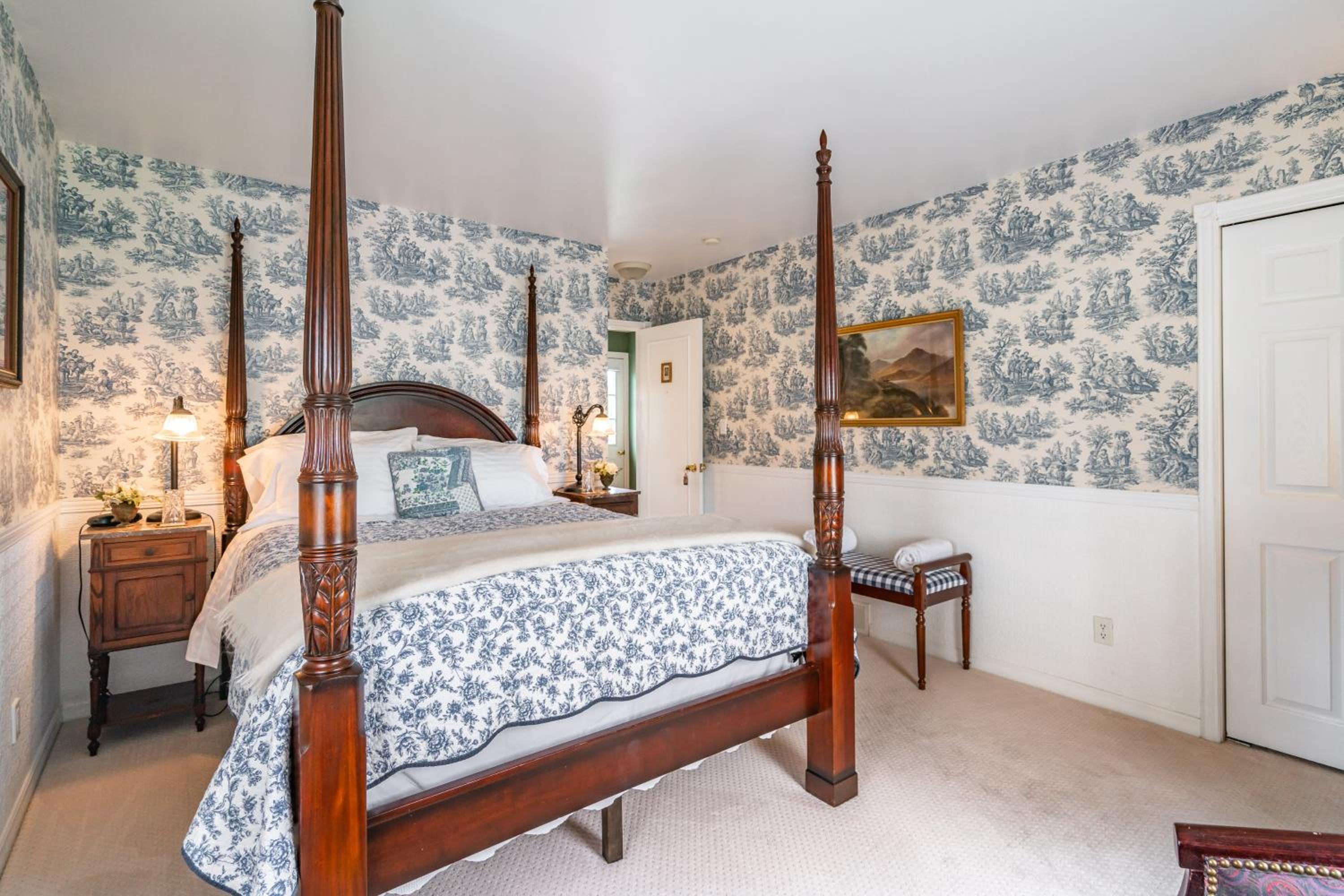Superior Queen Room