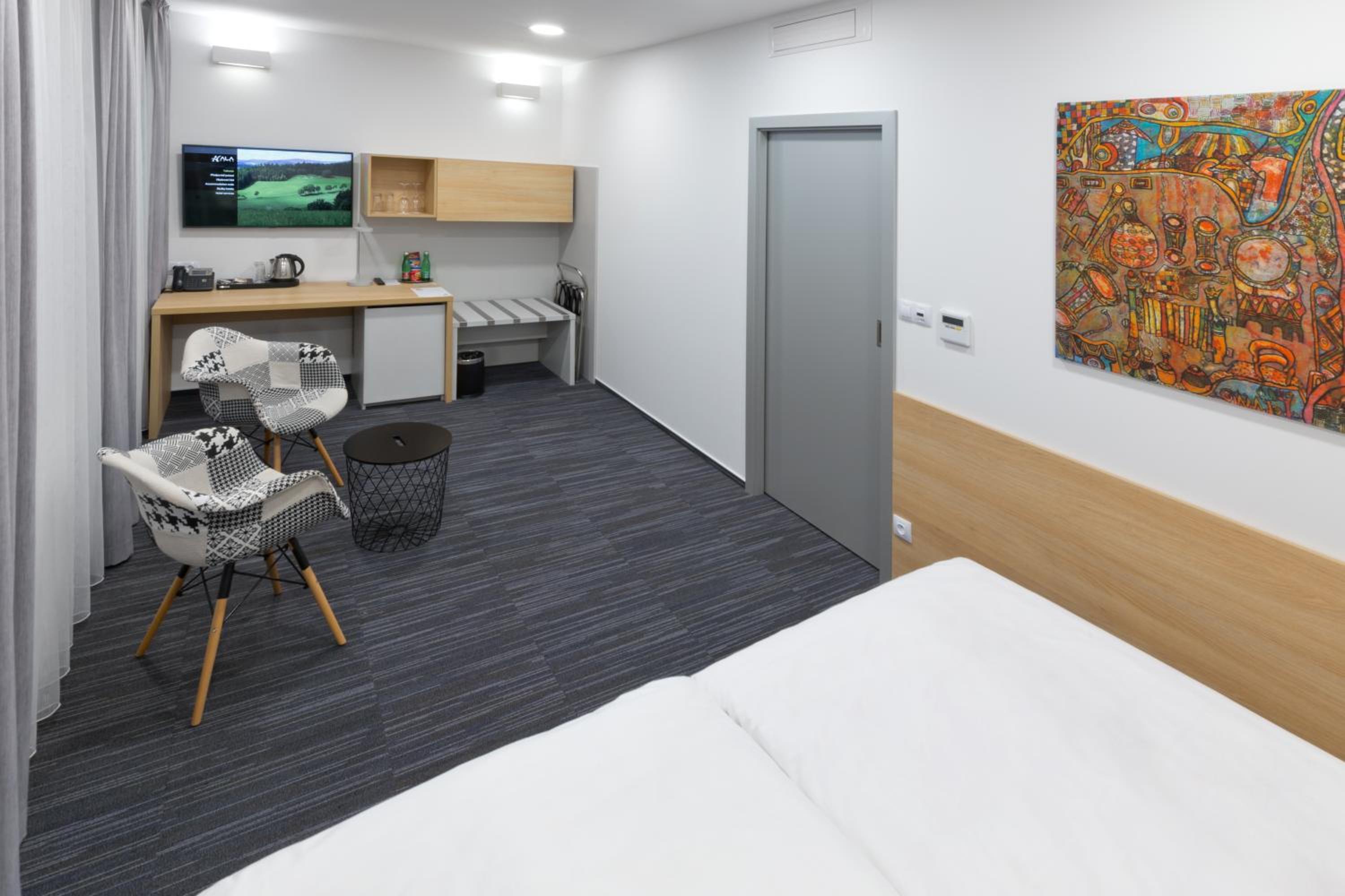 Superior Double or Twin Room - Photo 2