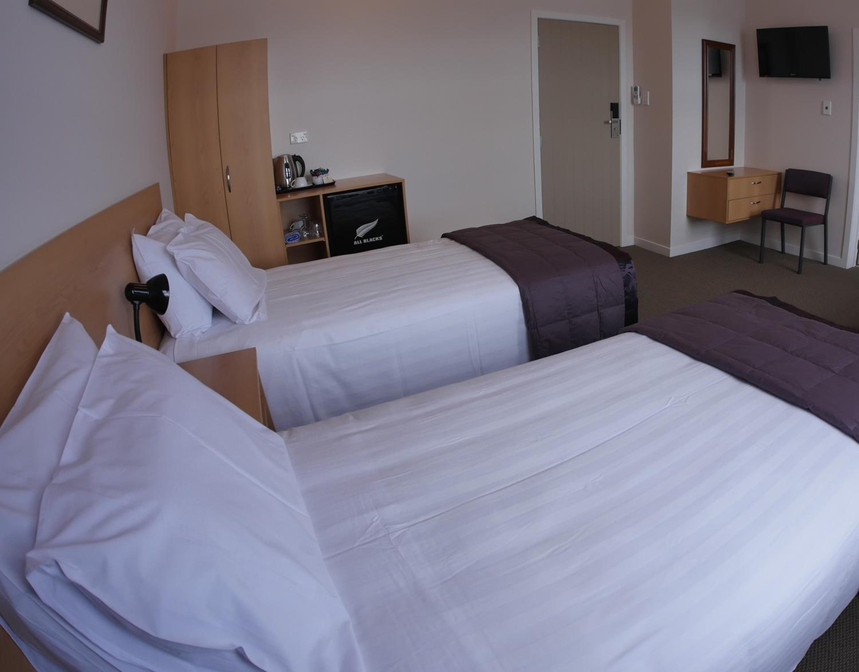 Deluxe Twin Room photo 3