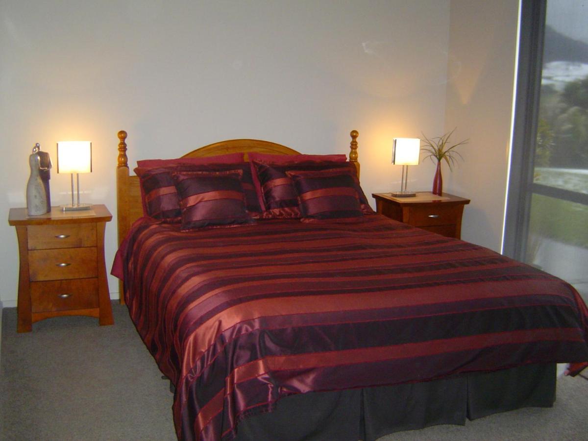 Queen Room with Garden View photo 2
