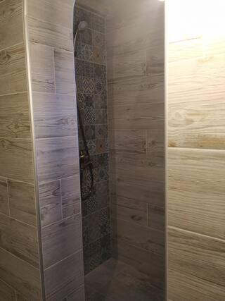 One-Bedroom House - Photo 4