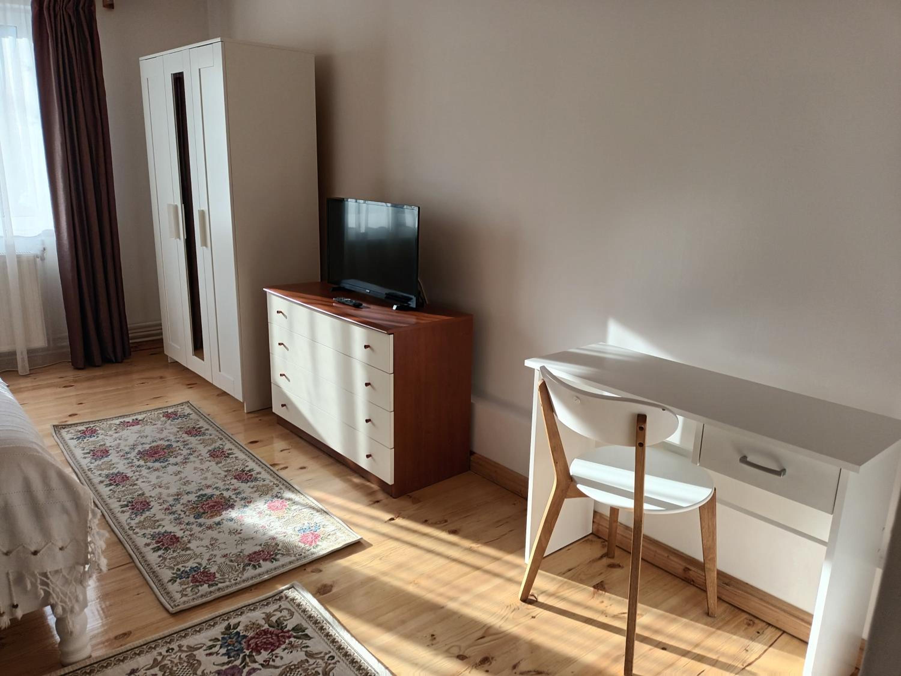 Three-Bedroom House photo 1