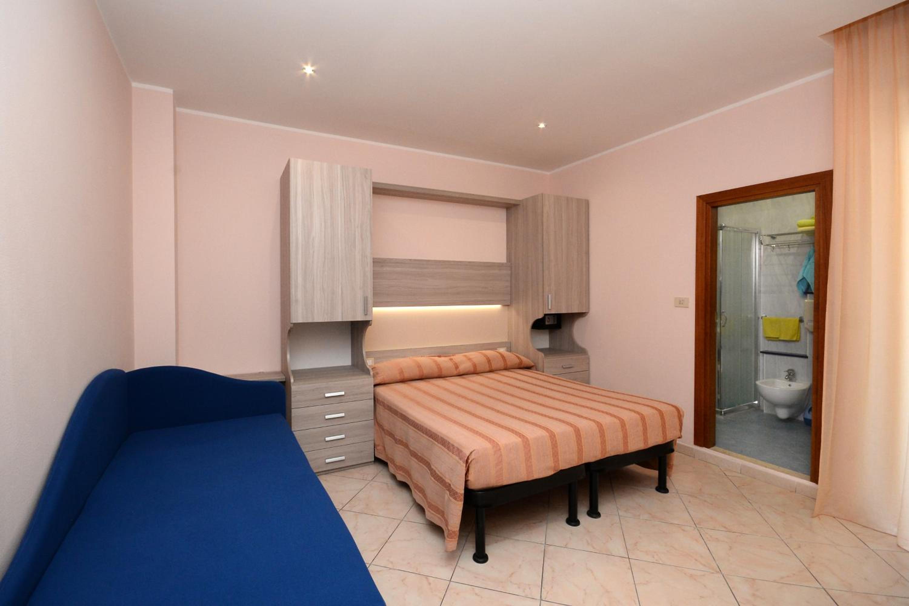 Triple Room - Photo 1