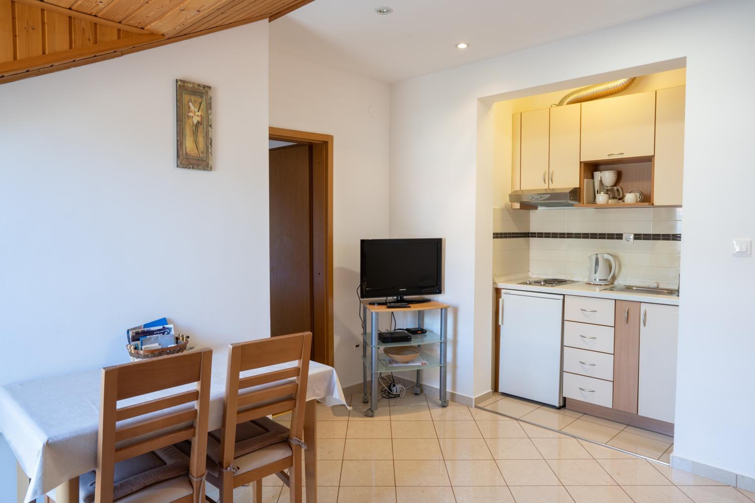One-Bedroom Apartment with Balcony