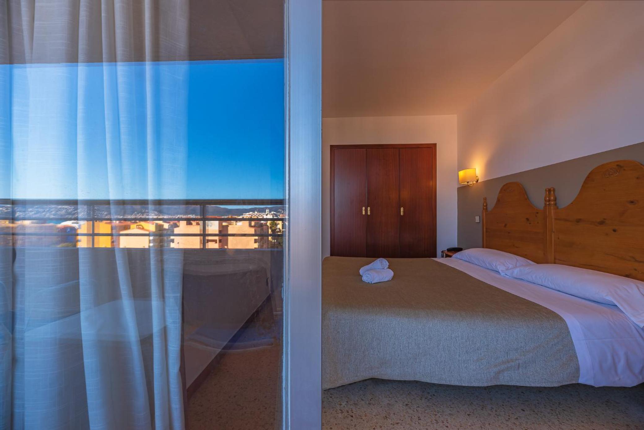One-Bedroom Apartment (2 Adults) - Photo 3
