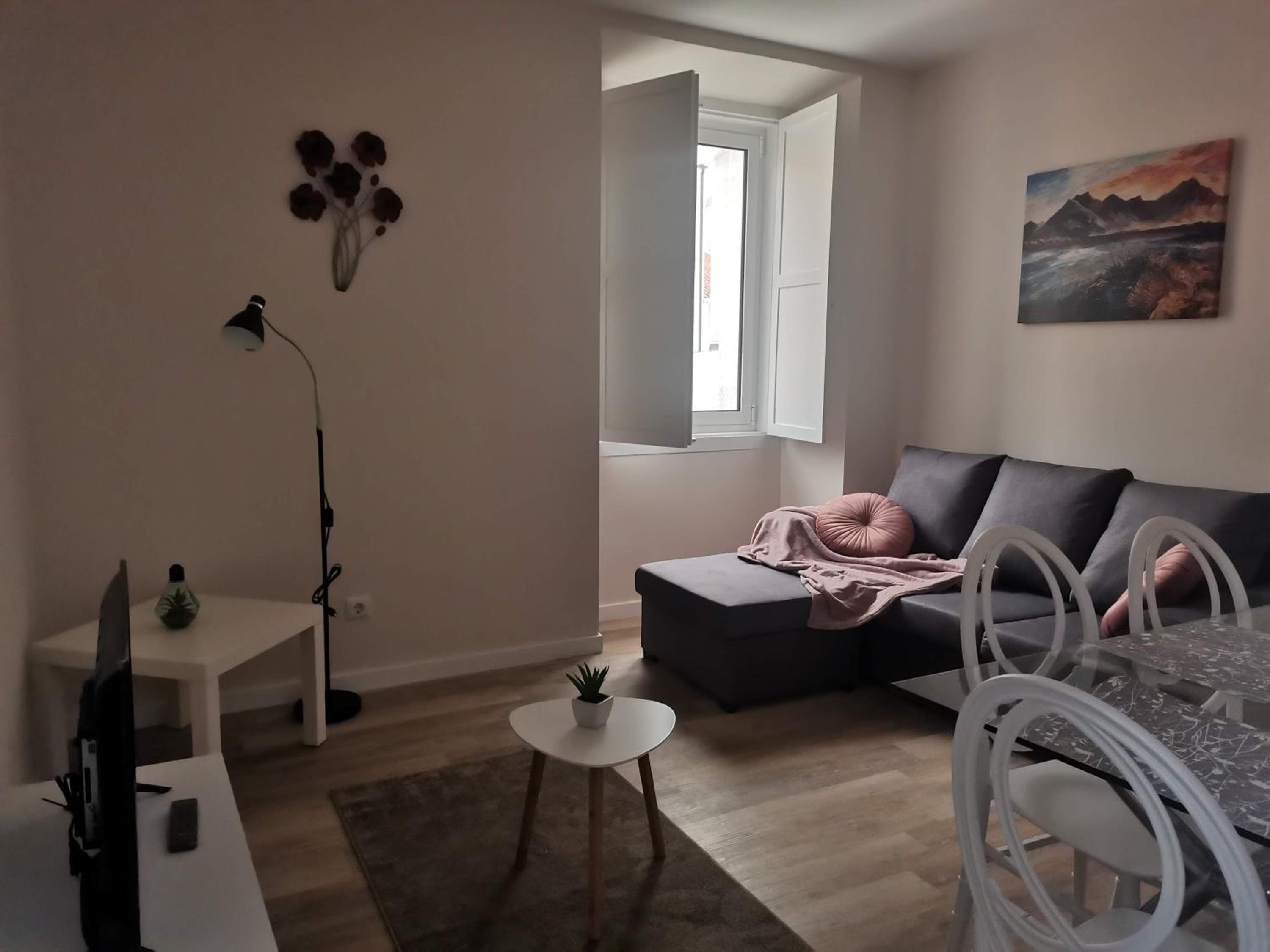 Two-Bedroom Apartment - Photo 1