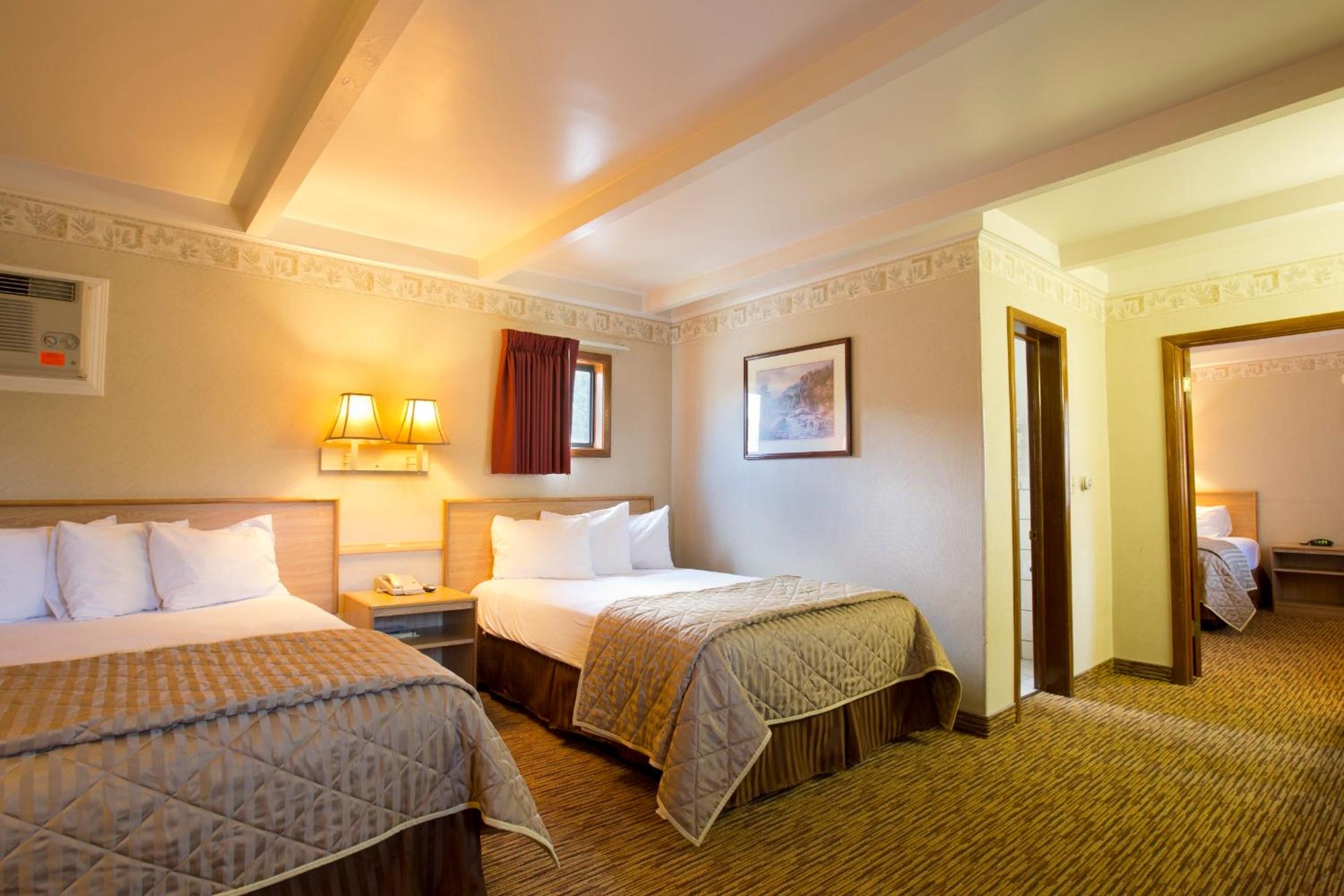 Family Suite photo 2