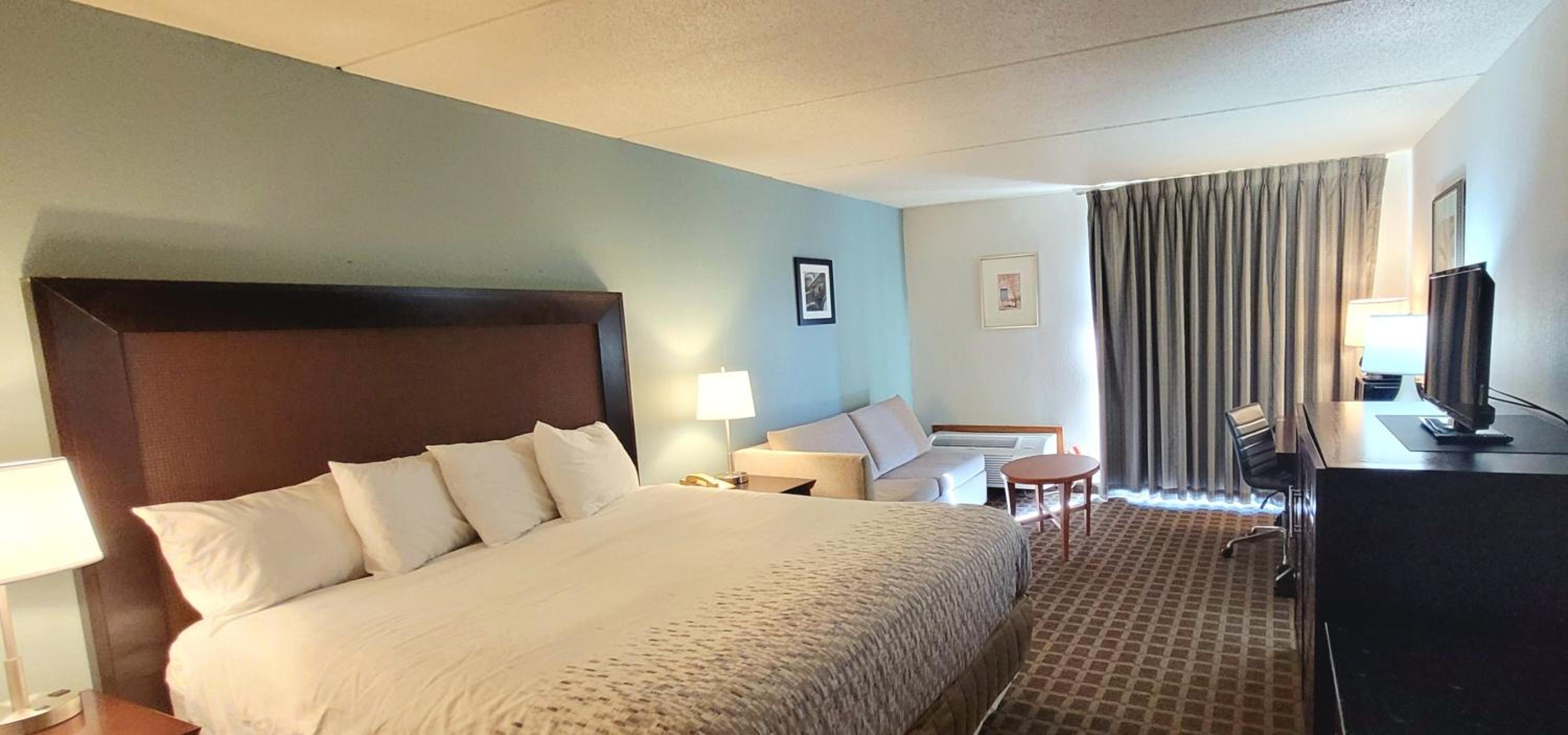 Standard King Room - Photo 2
