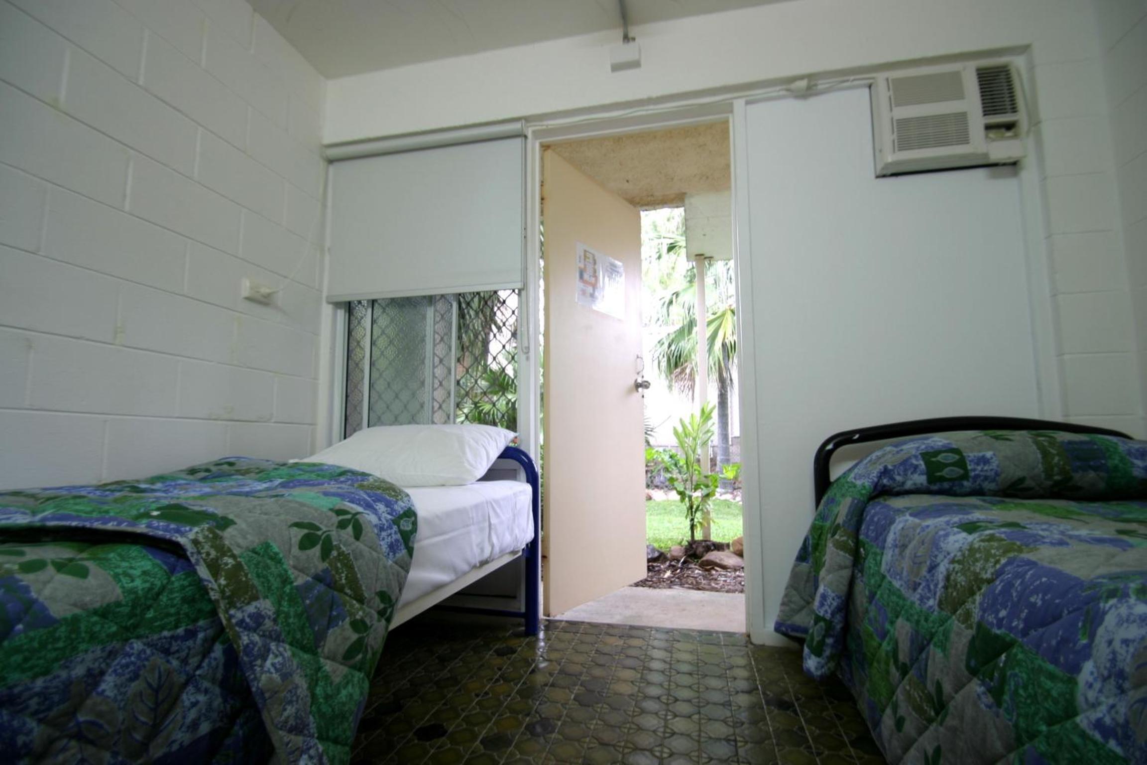 Twin Room with Shared Bathroom photo 1