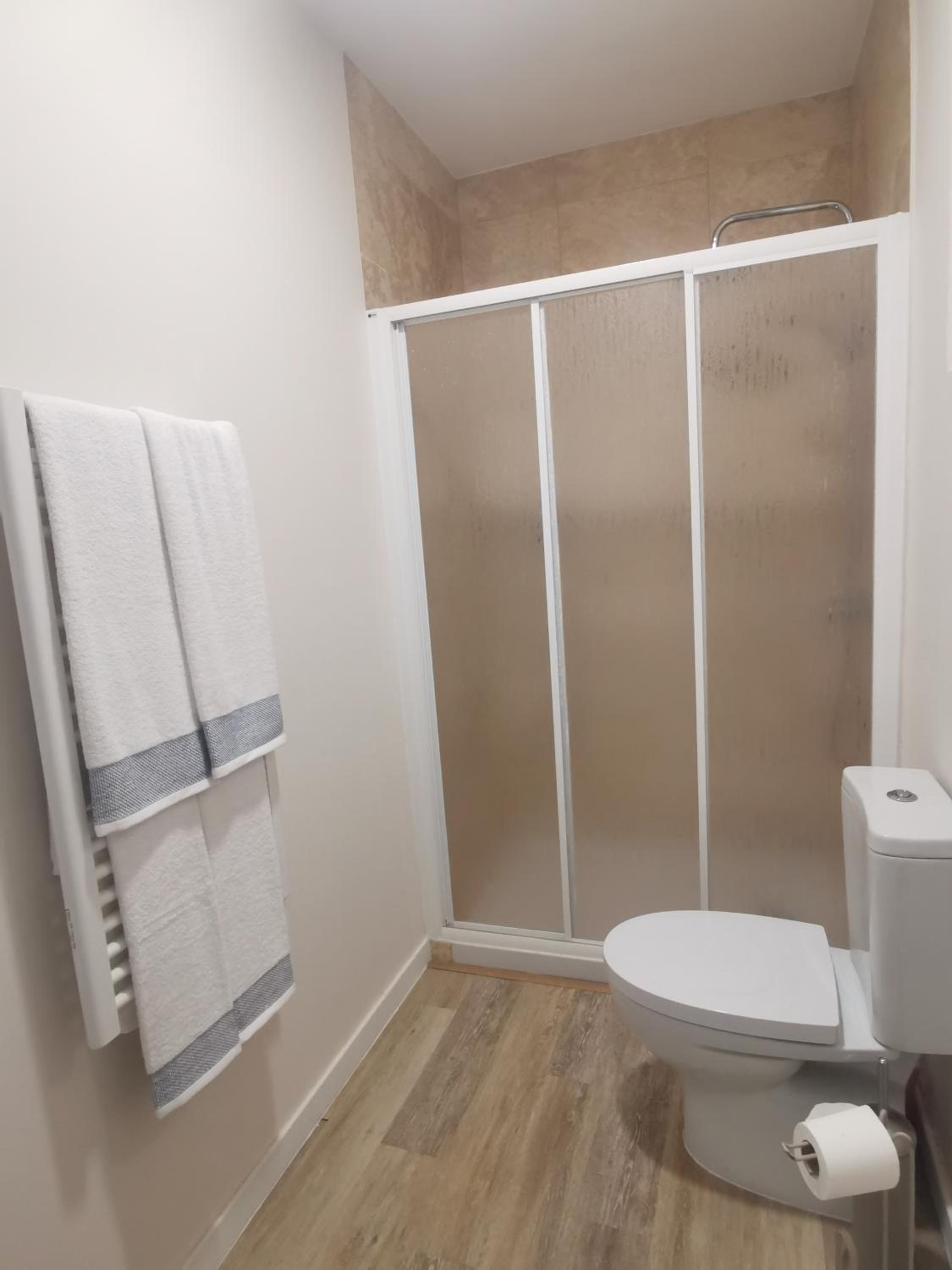 Two-Bedroom Apartment - Photo 6