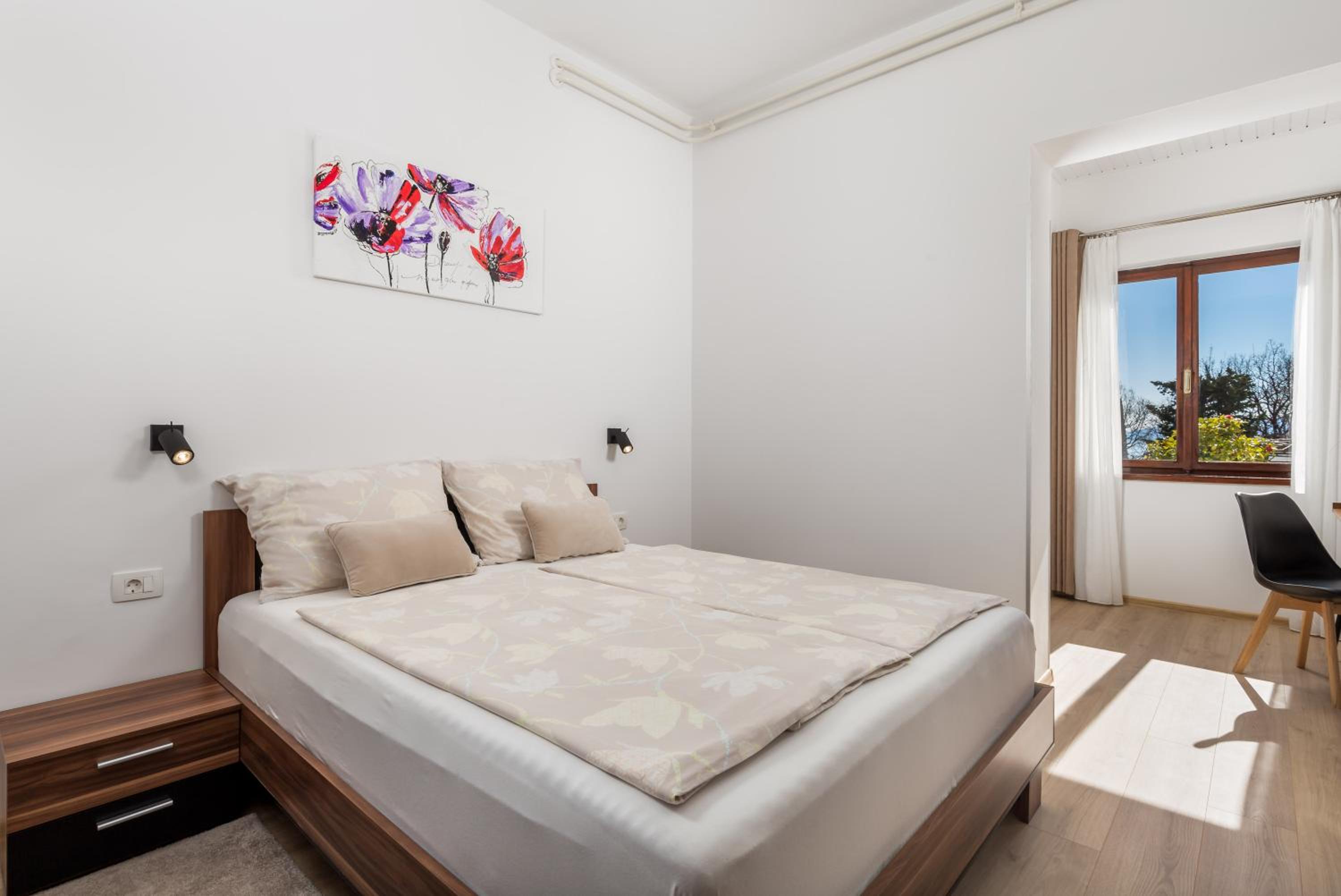 Double Room with Private Bathroom photo 1