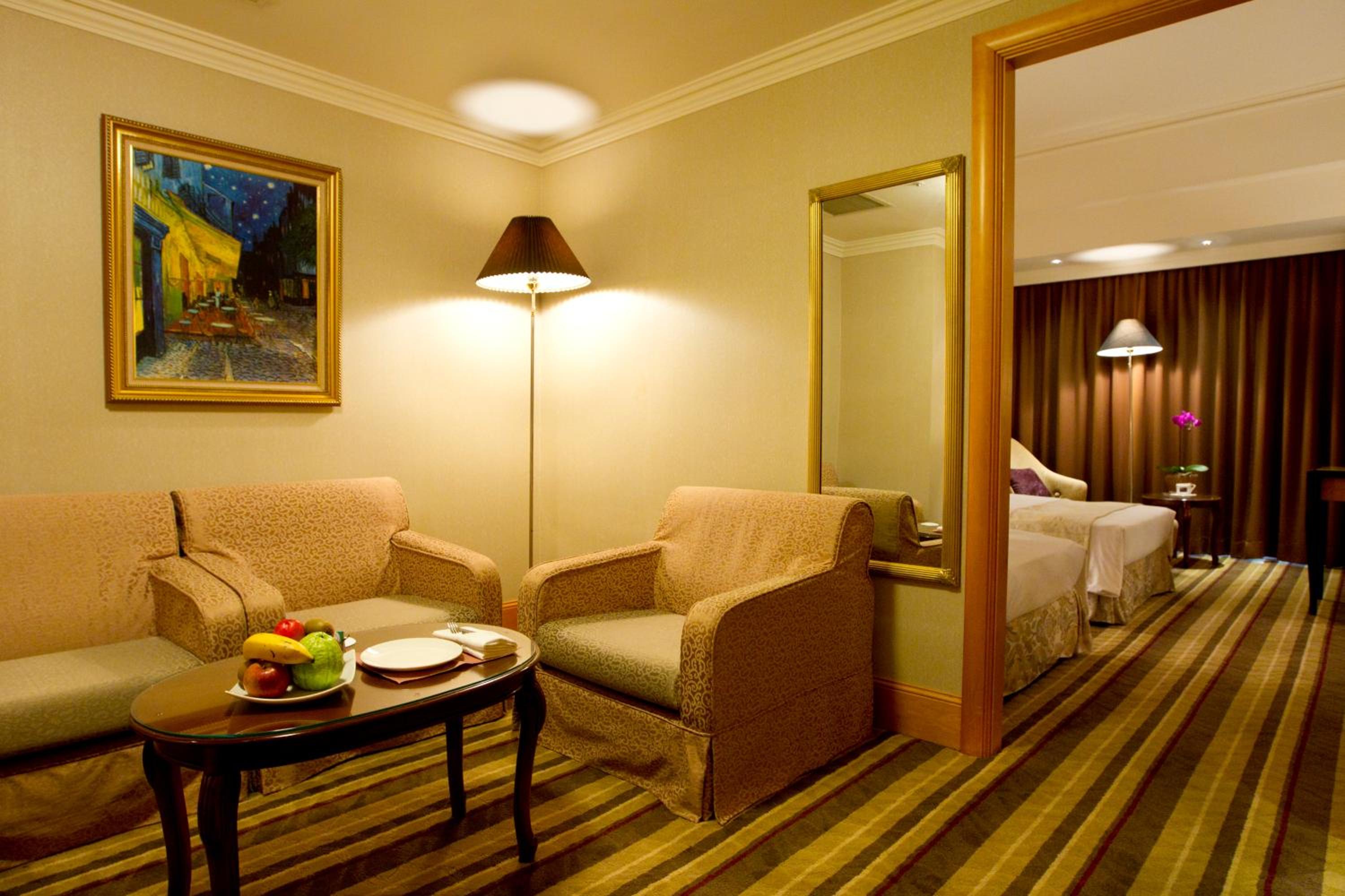 Deluxe Twin Room - Photo 3
