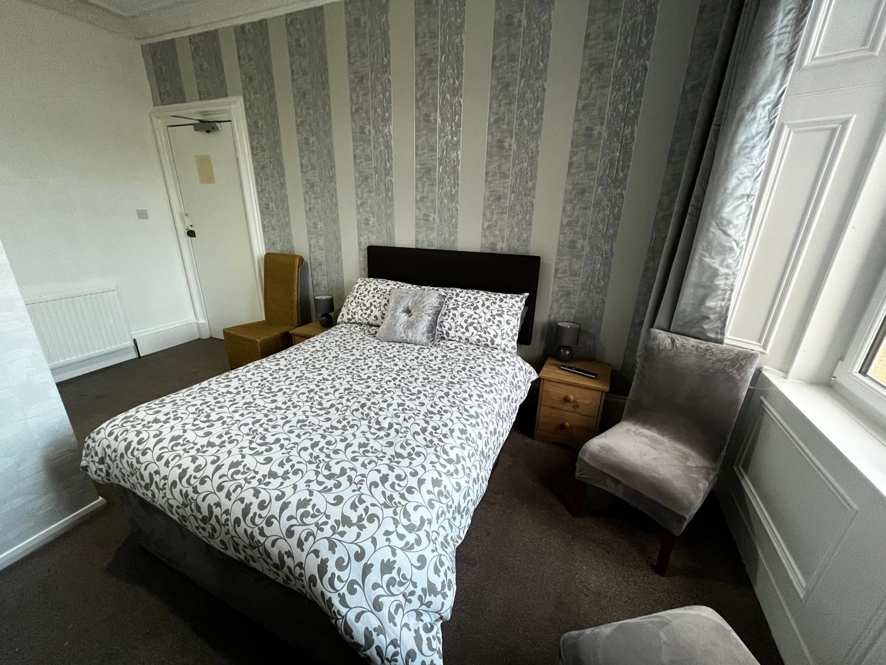 Double Room - Photo 1
