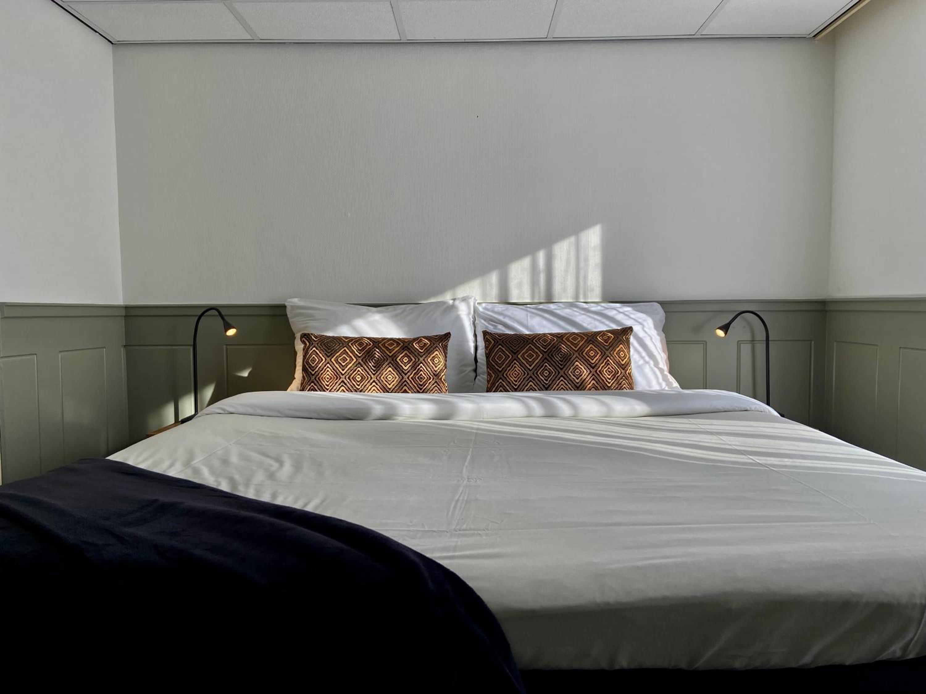 Standard Room With Balcony - Photo 1