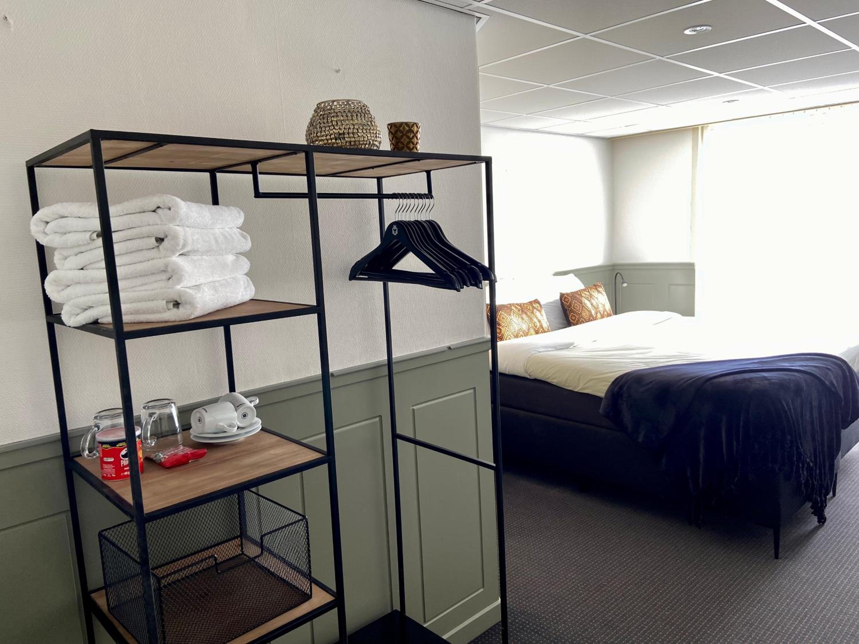 Standard Room With Balcony - Photo 4