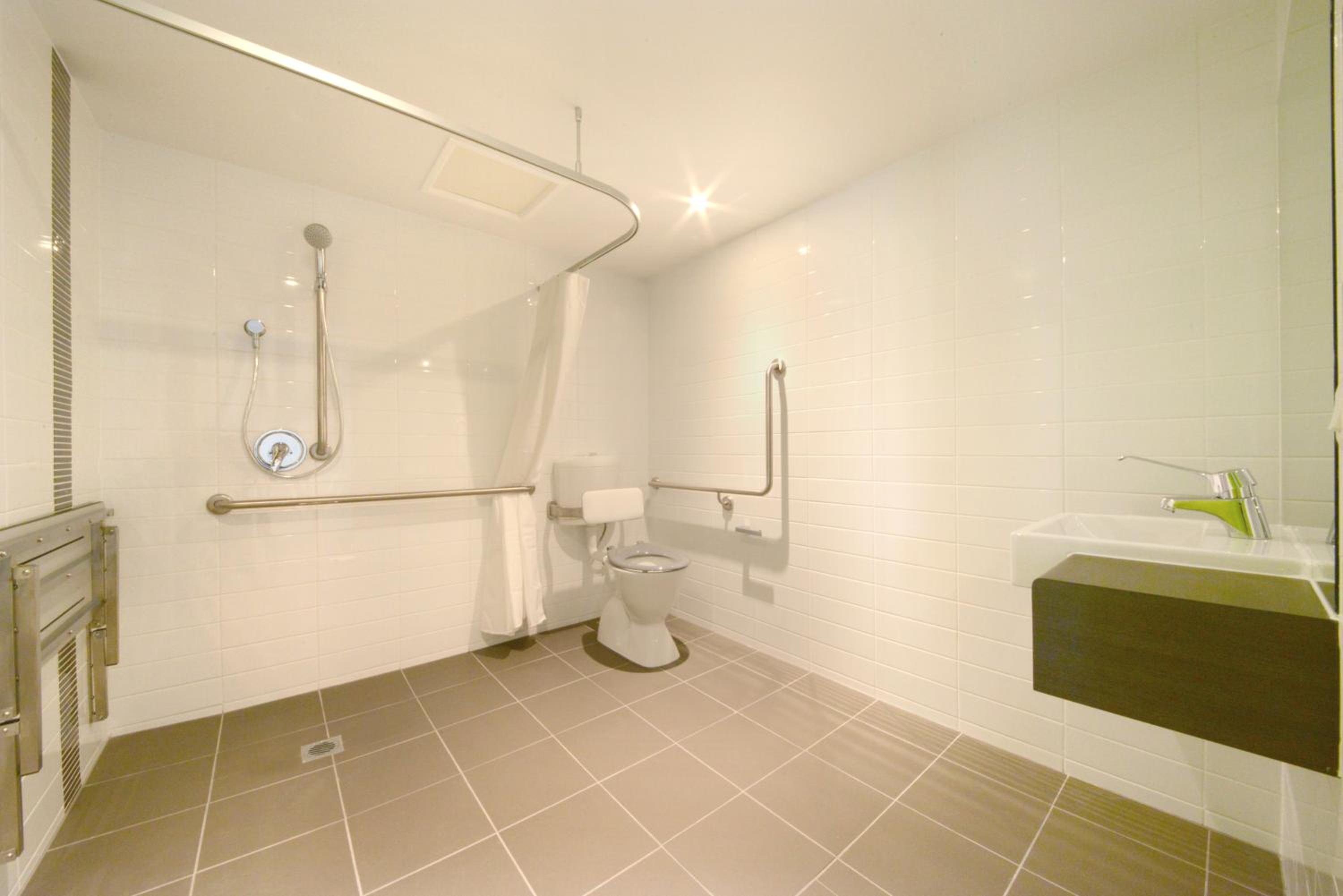 King Room - Disability Access photo 2