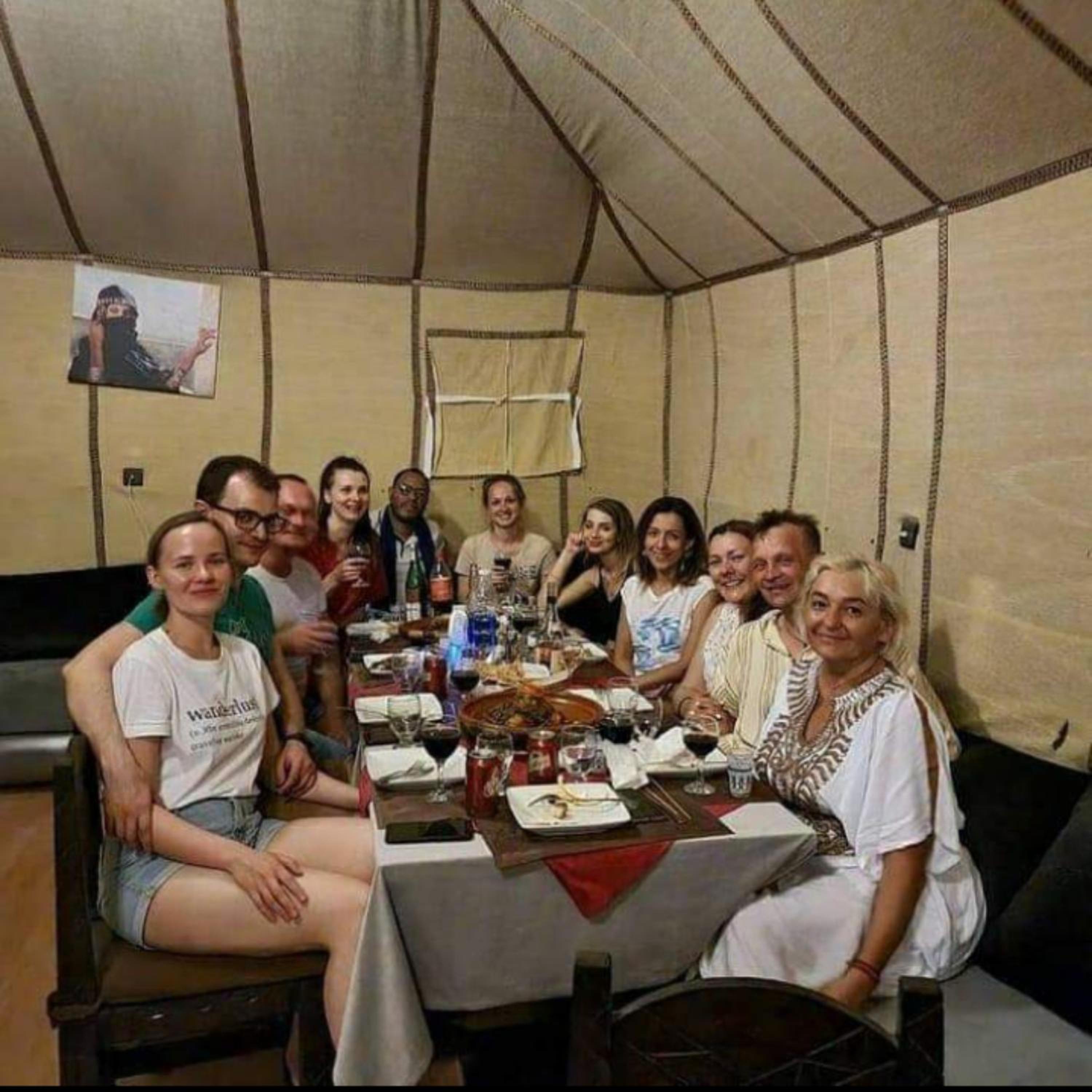 Tent - Photo 82
