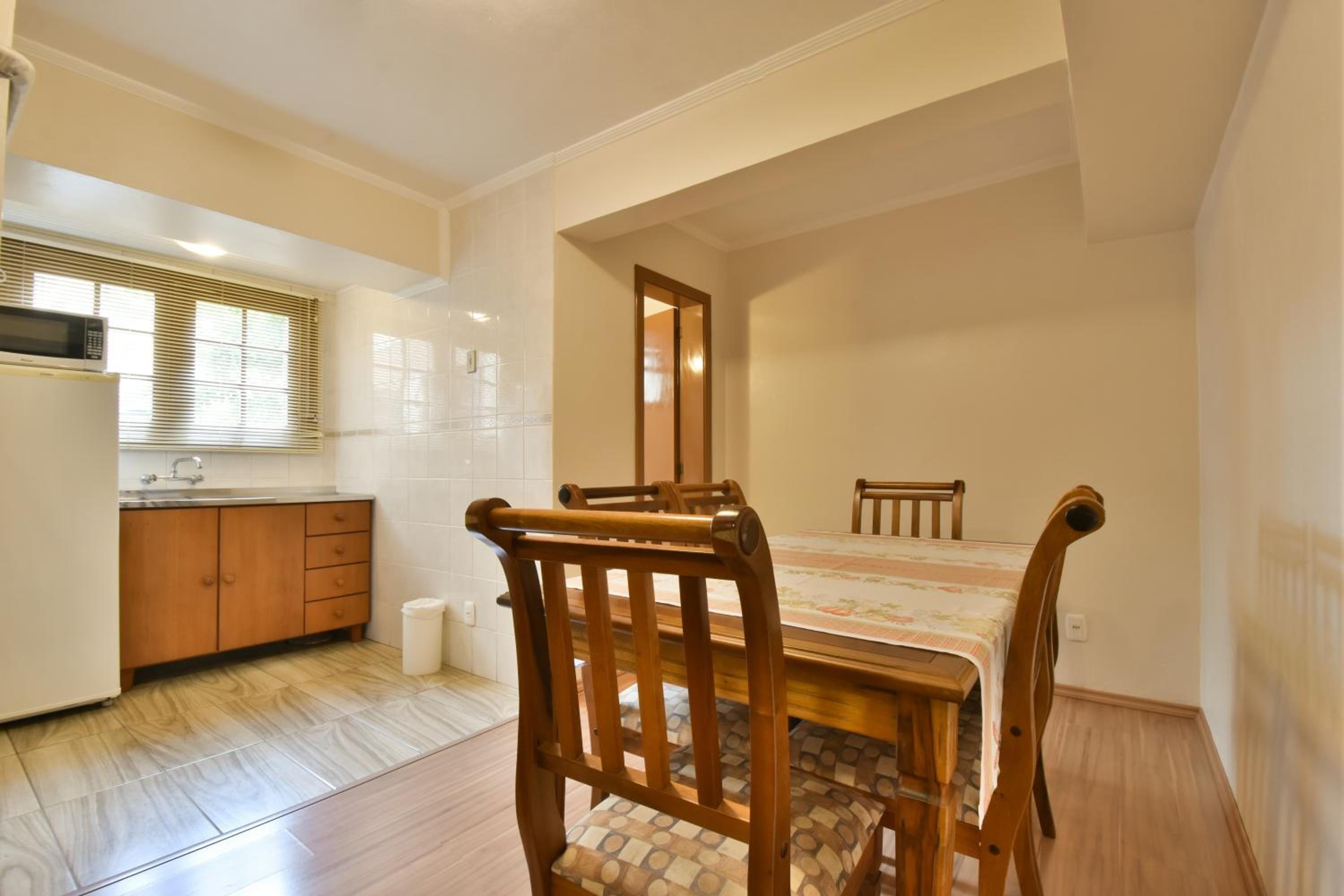 Superior Family Room photo 2