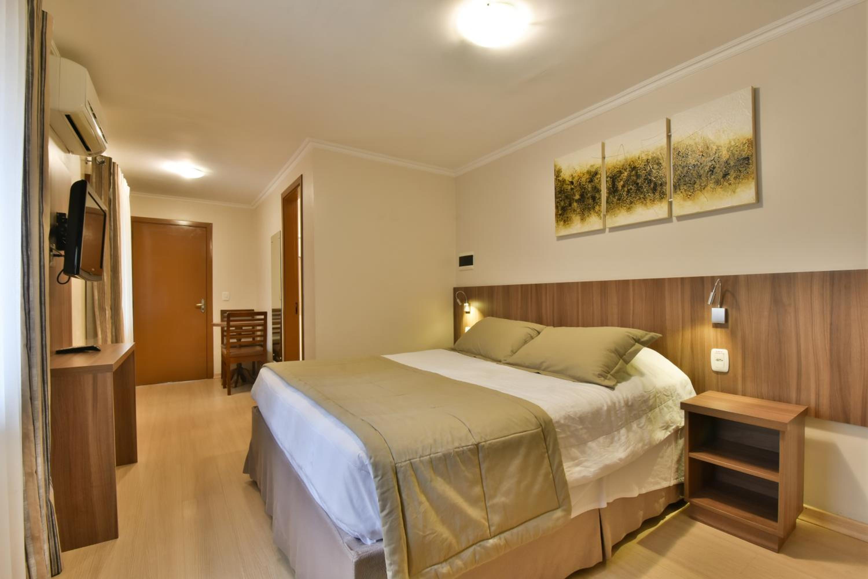 Standard Double Room photo 2